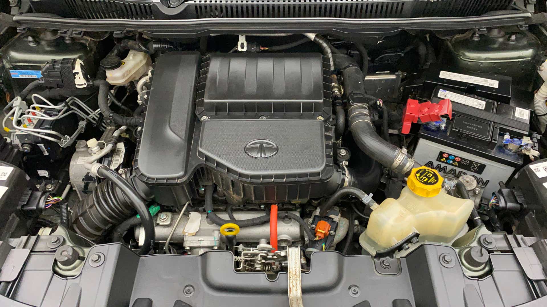 Engine bay of a Tata Nexon 2017-2023