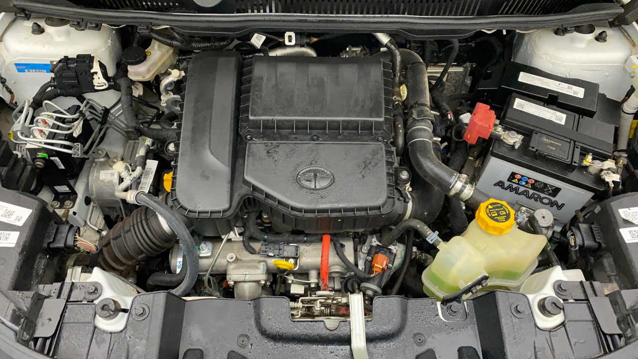 Engine bay of a Tata Nexon 2017-2023
