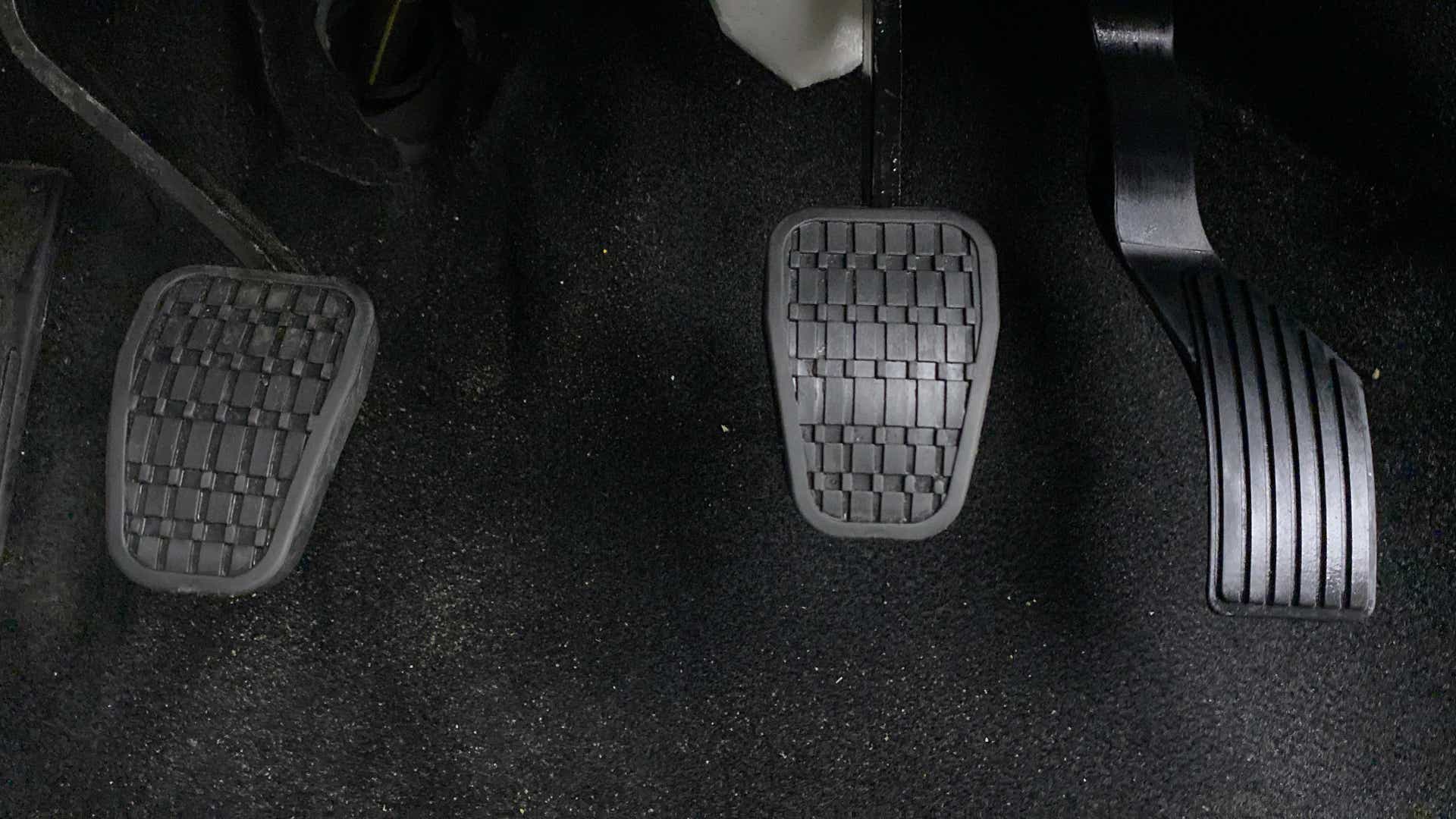 Pedal set of a Tata Nexon 2017-2023