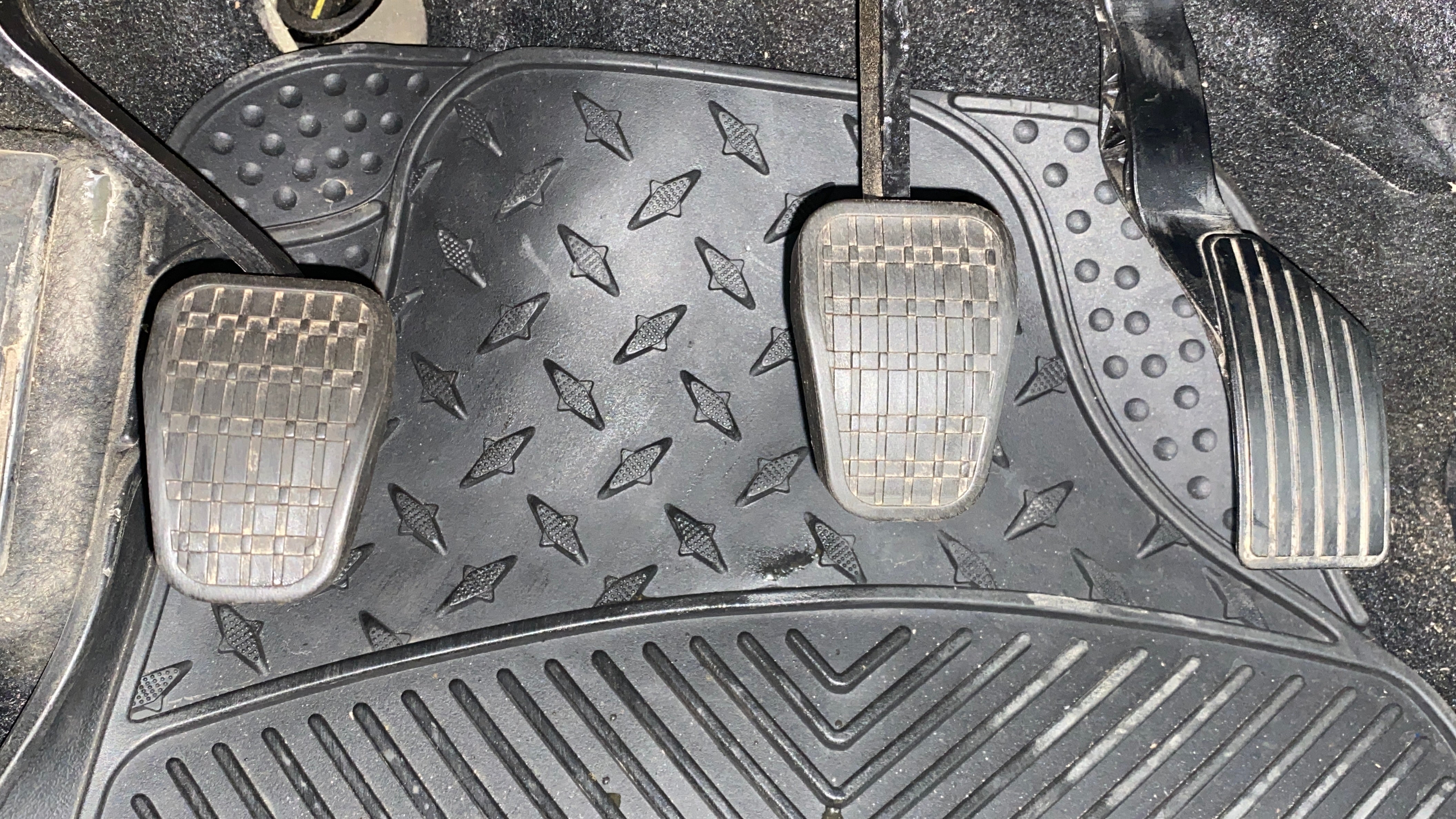 Pedal cluster of a Tata Nexon 2017-2023