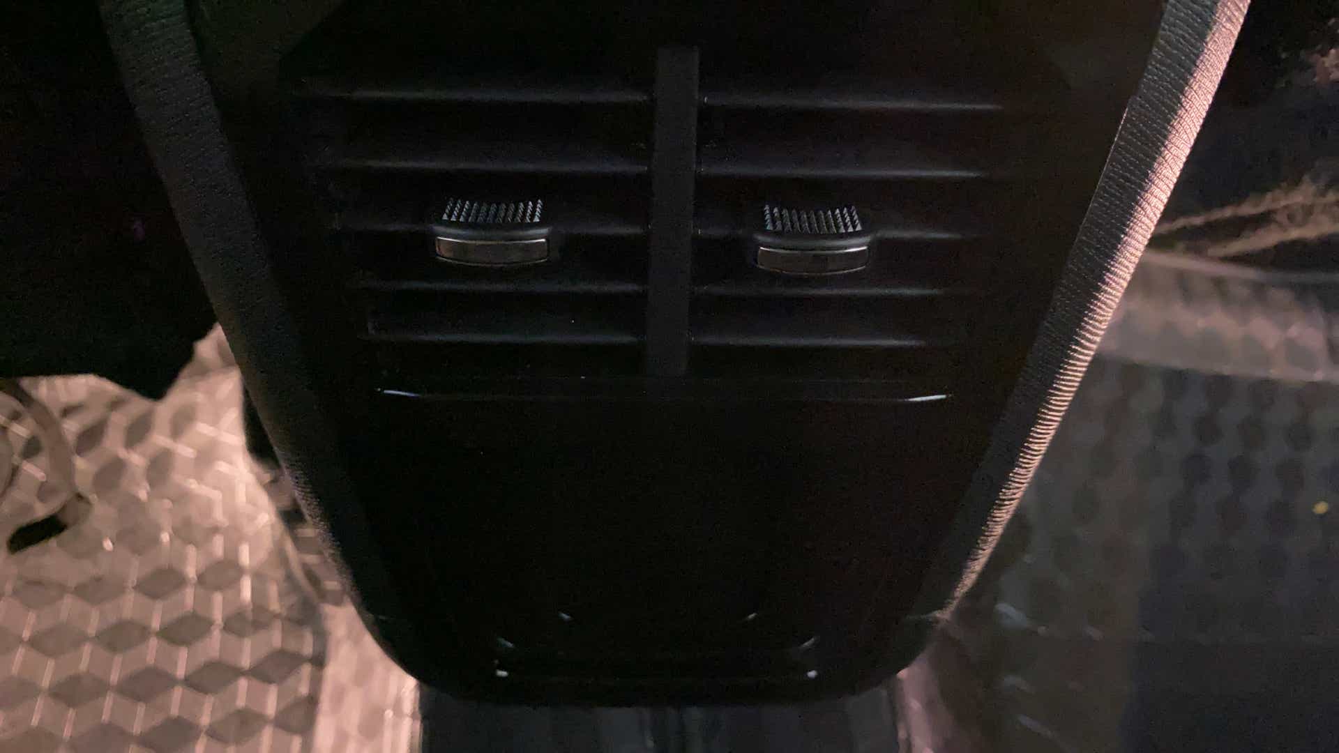 Rear ac vents of a Tata Nexon 2017-2023