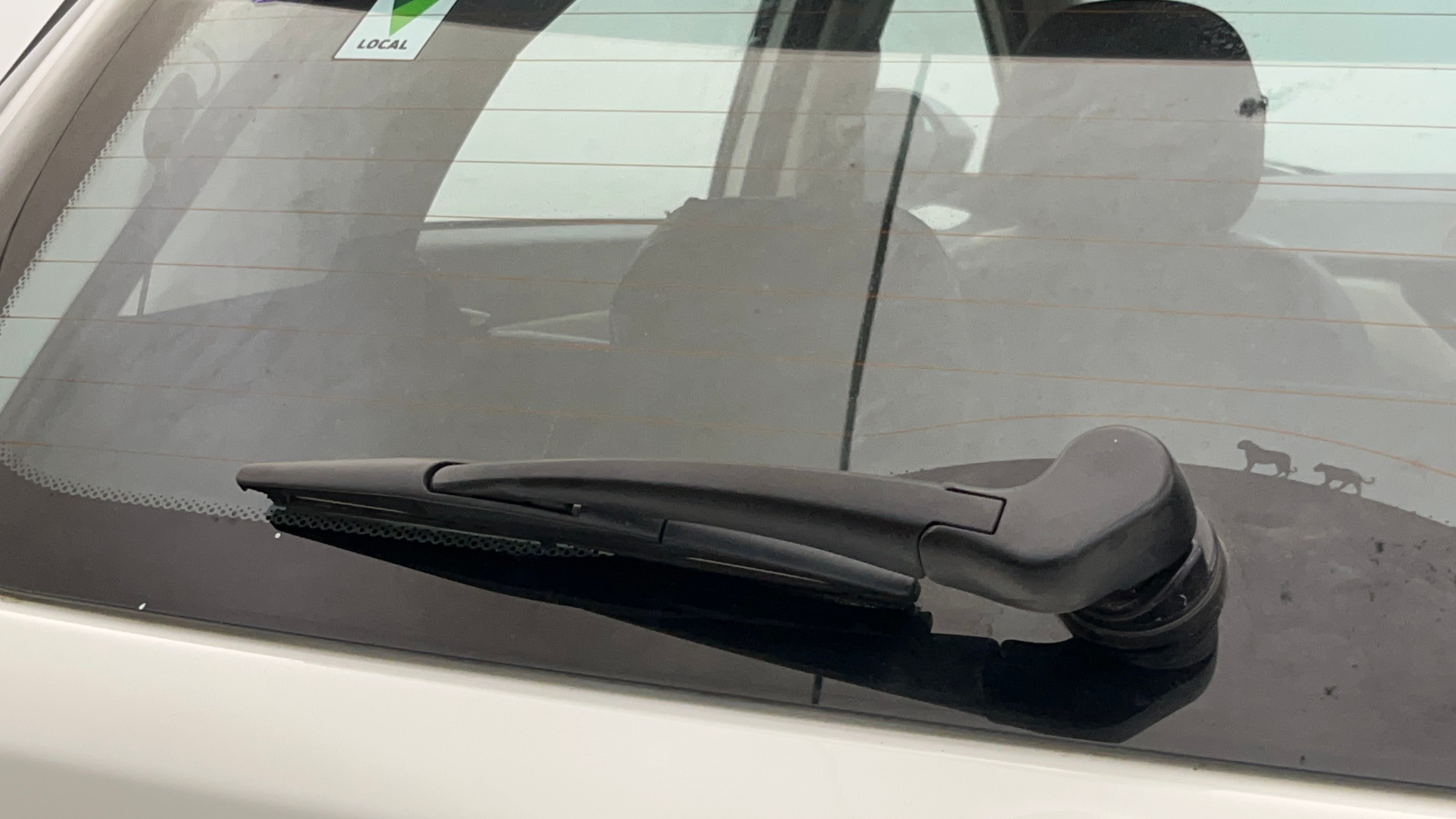 Rear windshield wiper of a Tata Nexon 2017-2023
