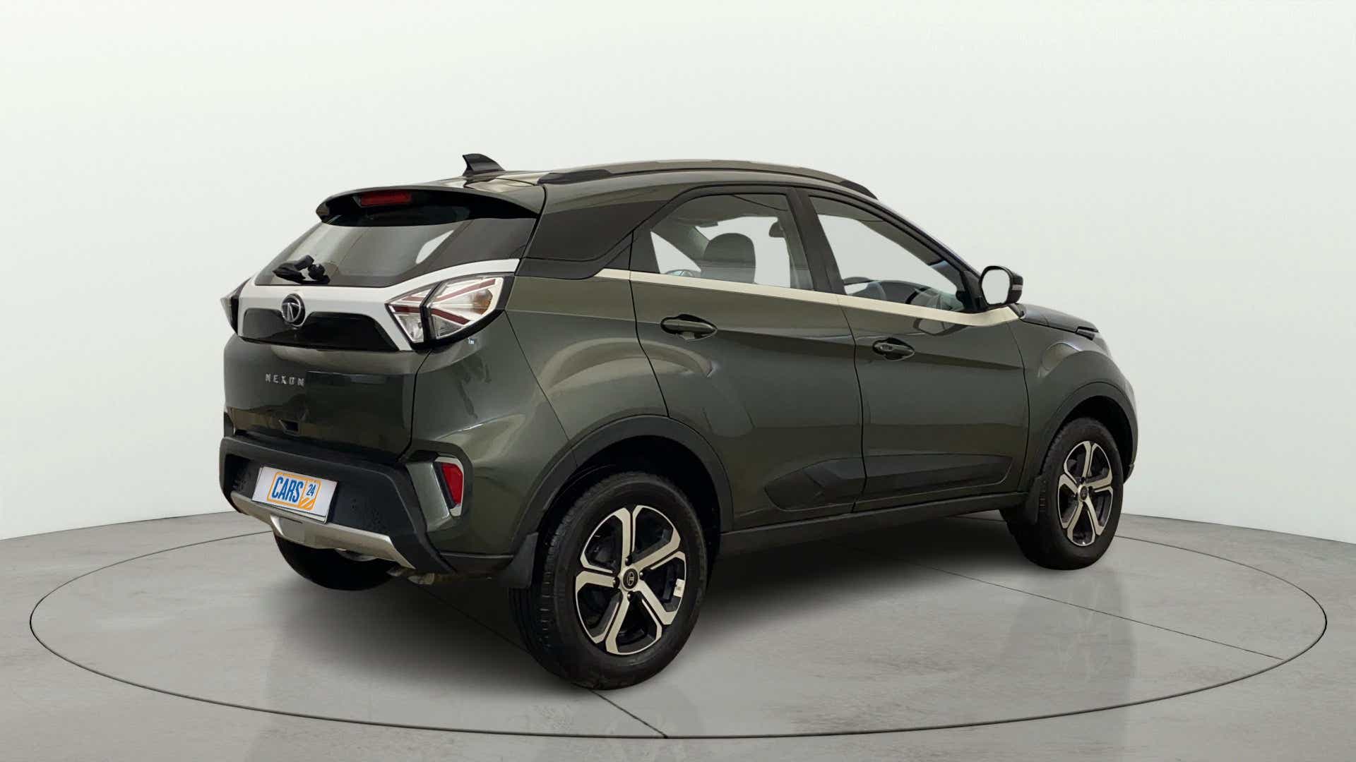 Rear three-quarter view of a Tata Nexon 2017-2023