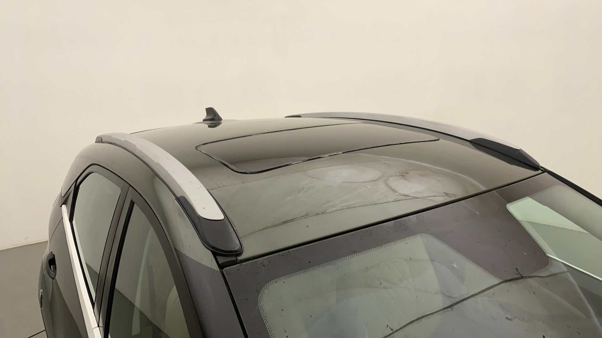 Sunroof and roof rails view of a Tata Nexon 2017-2023