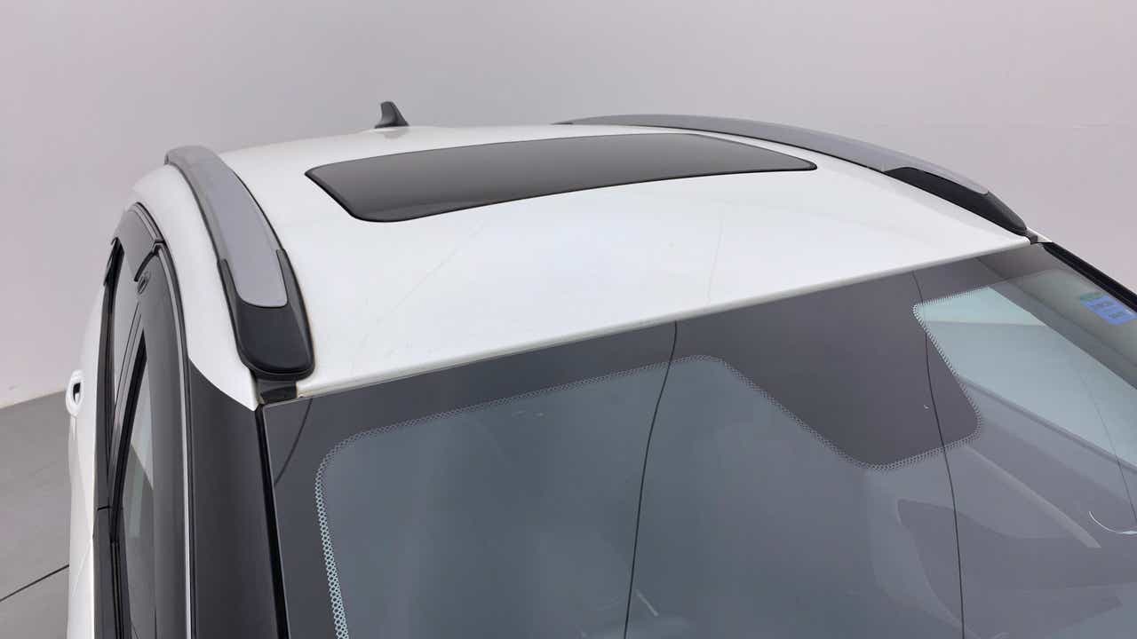 Sunroof and roof rails of a Tata Nexon 2017-2023