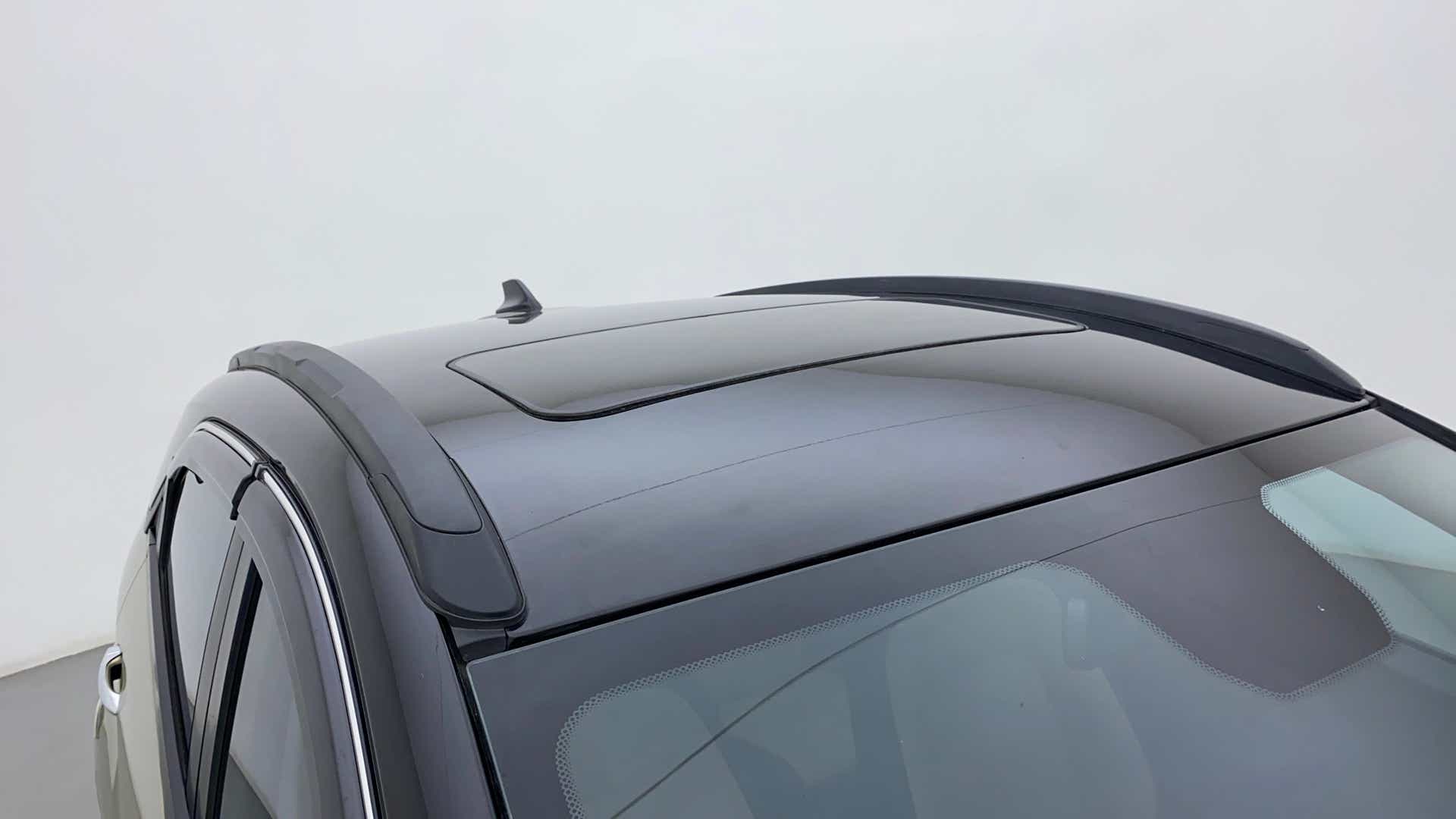 Sunroof and roof view of a Tata Nexon 2017-2023