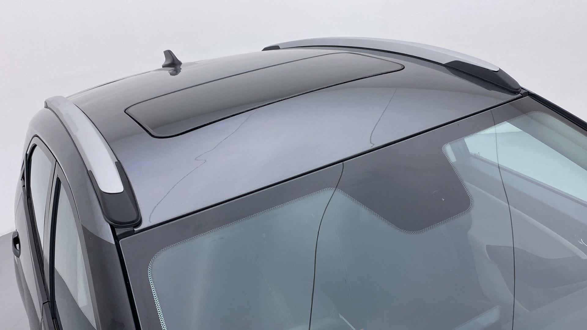 Sunroof and roof rails view of a Tata Nexon 2017-2023