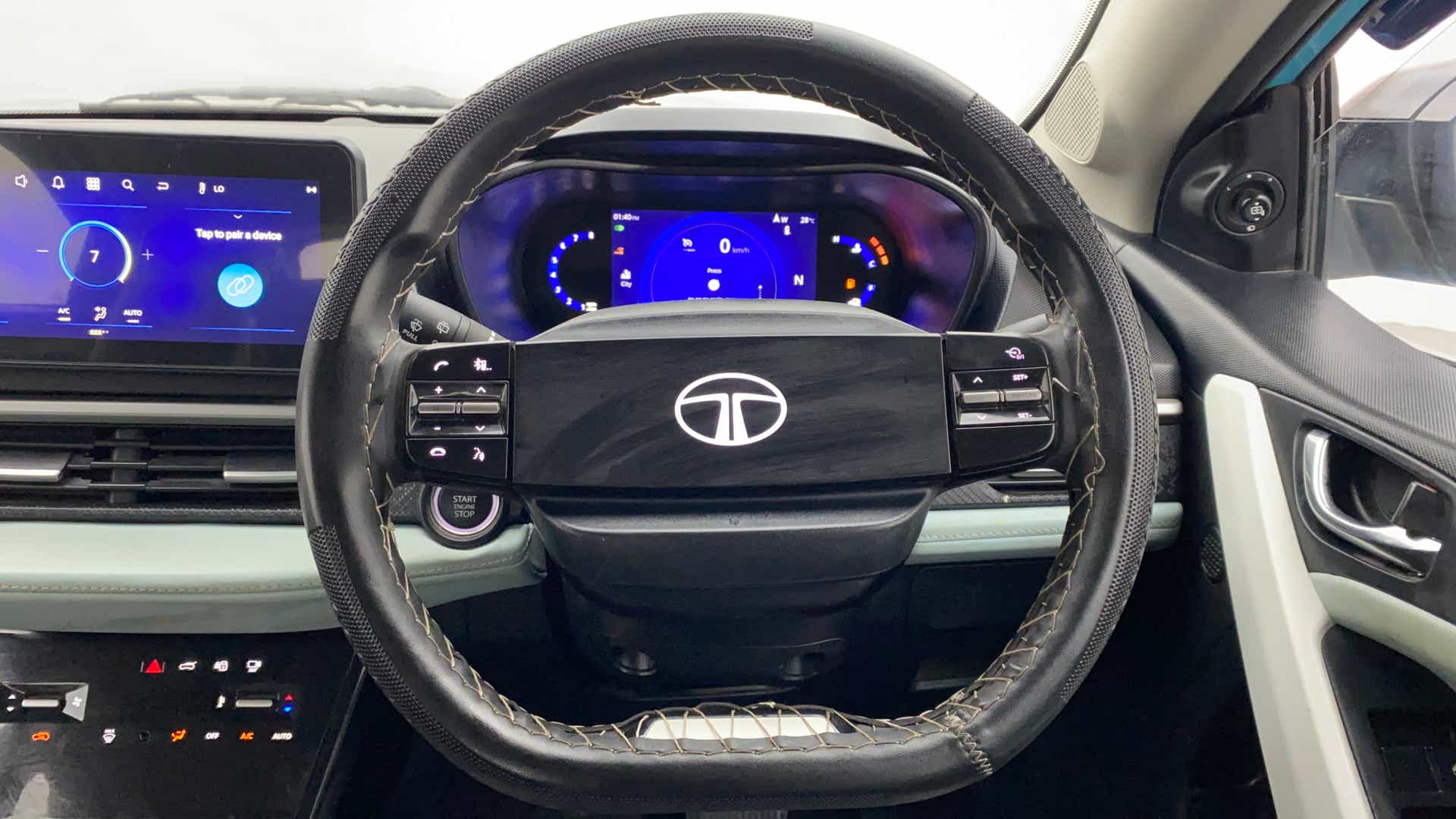 Dashboard and steering wheel of a Tata Nexon 2017-2023