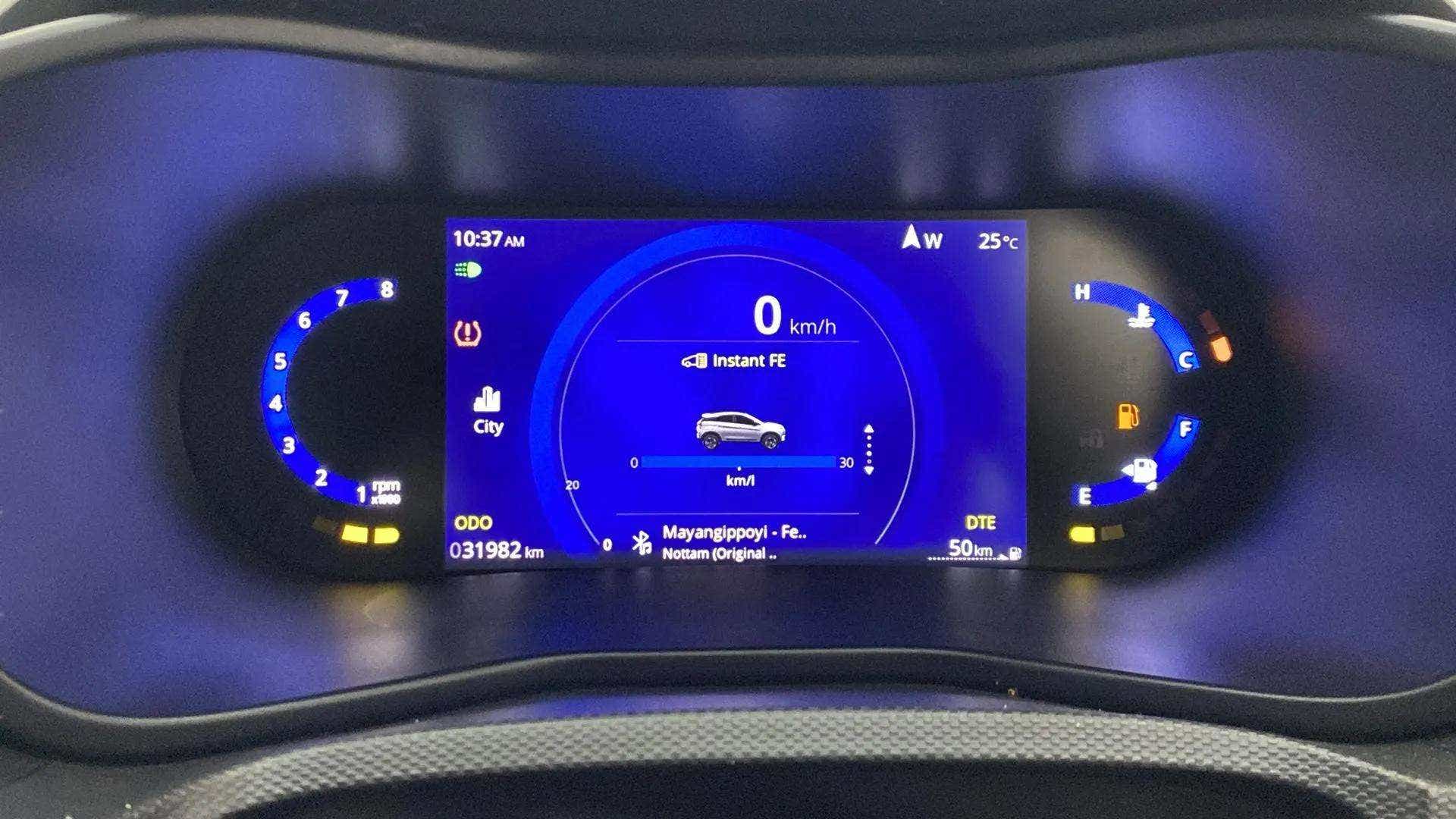 Instrument cluster of a Tata Nexon 2017-2023