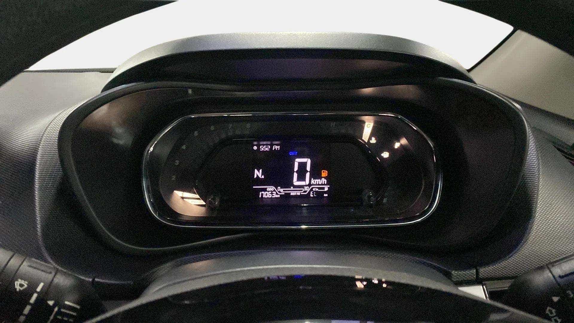 Instrument cluster view of a Tata Nexon 2017-2023