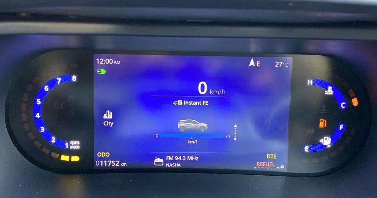 Instrument cluster display of a Tata Nexon 2017-2023