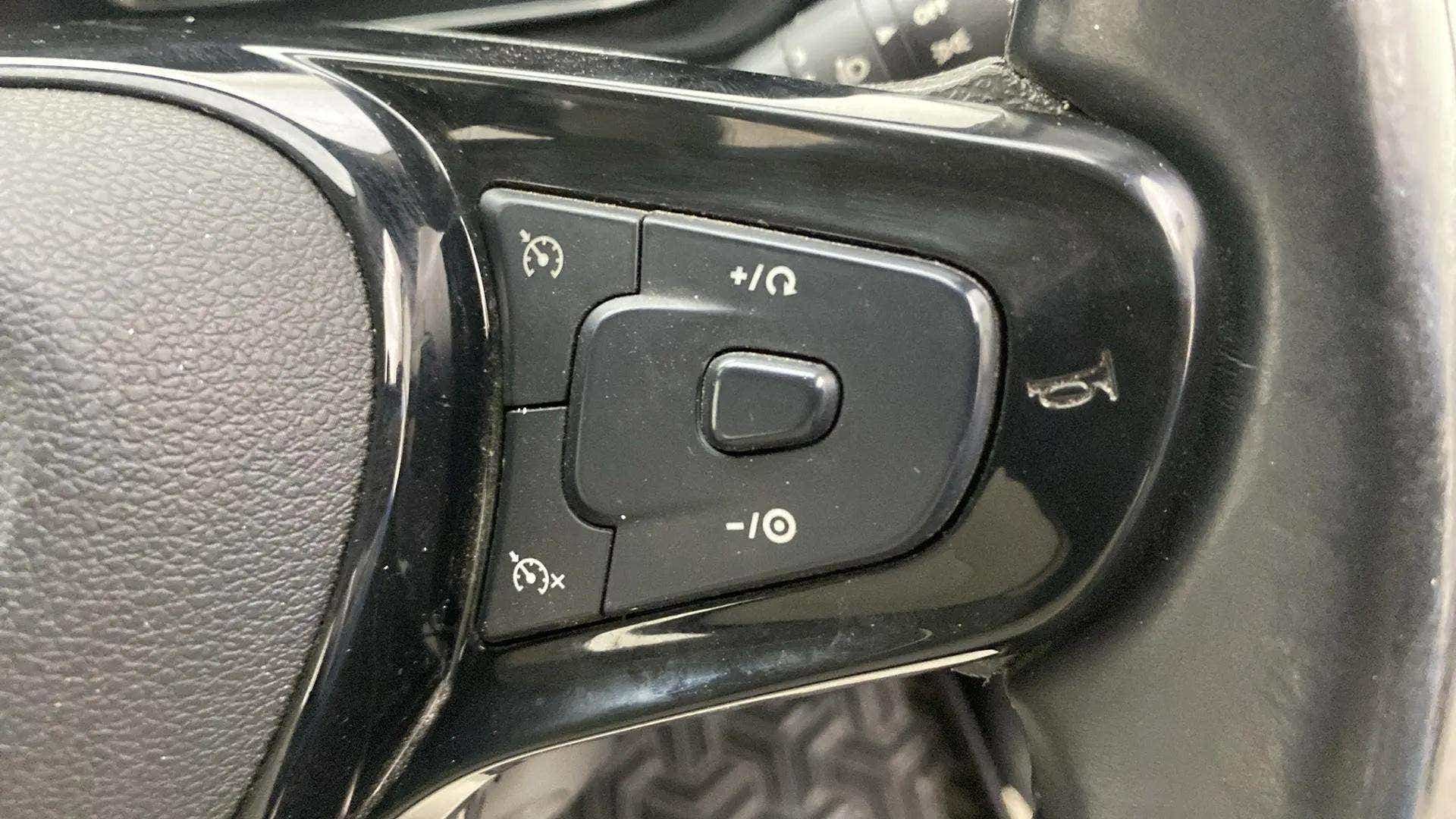 Steering wheel controls of a Tata Nexon 2017-2023