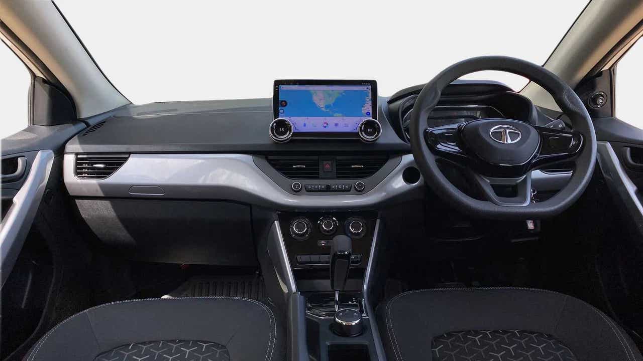 Dashboard and steering wheel of a Tata Nexon 2017-2023