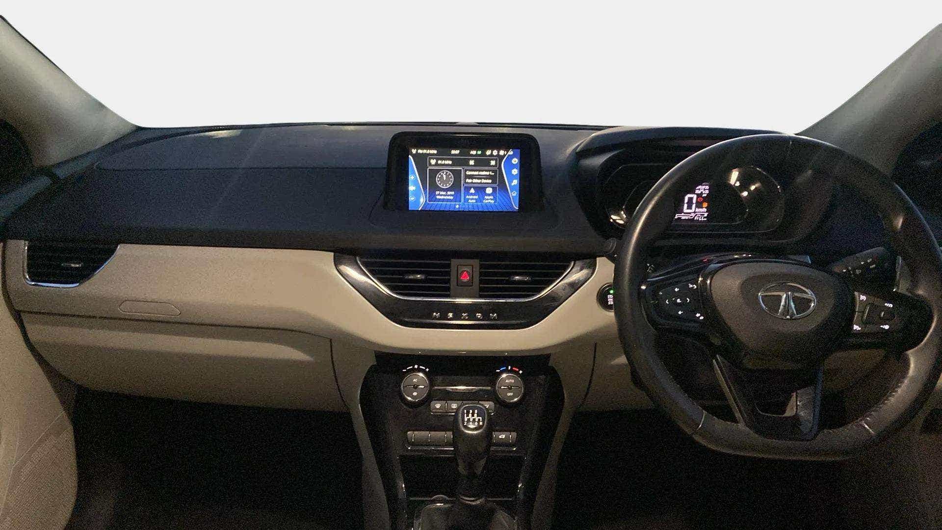 Dashboard view of a Tata Nexon 2017-2023