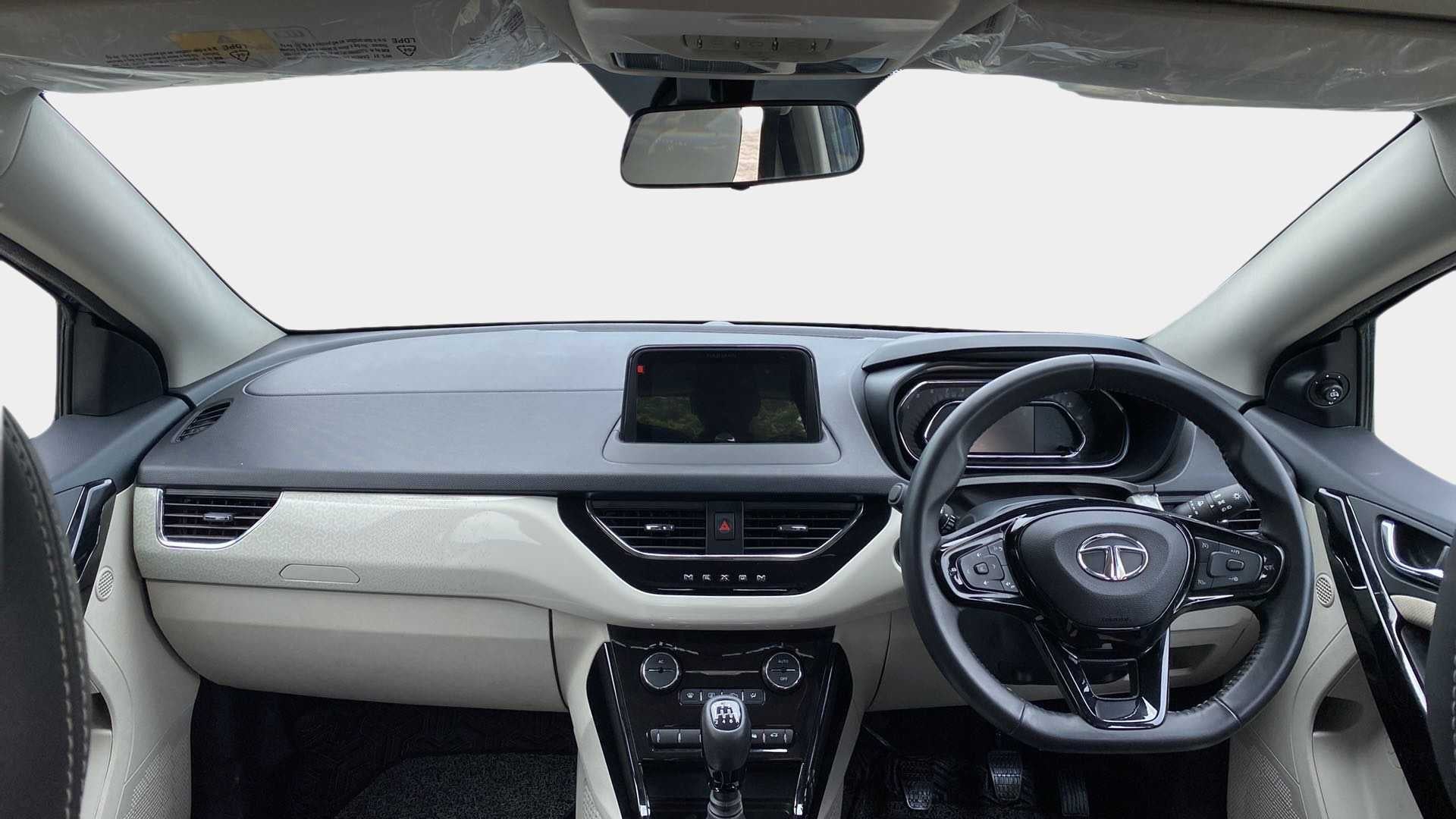 Dashboard and steering wheel of a Tata Nexon 2017-2023