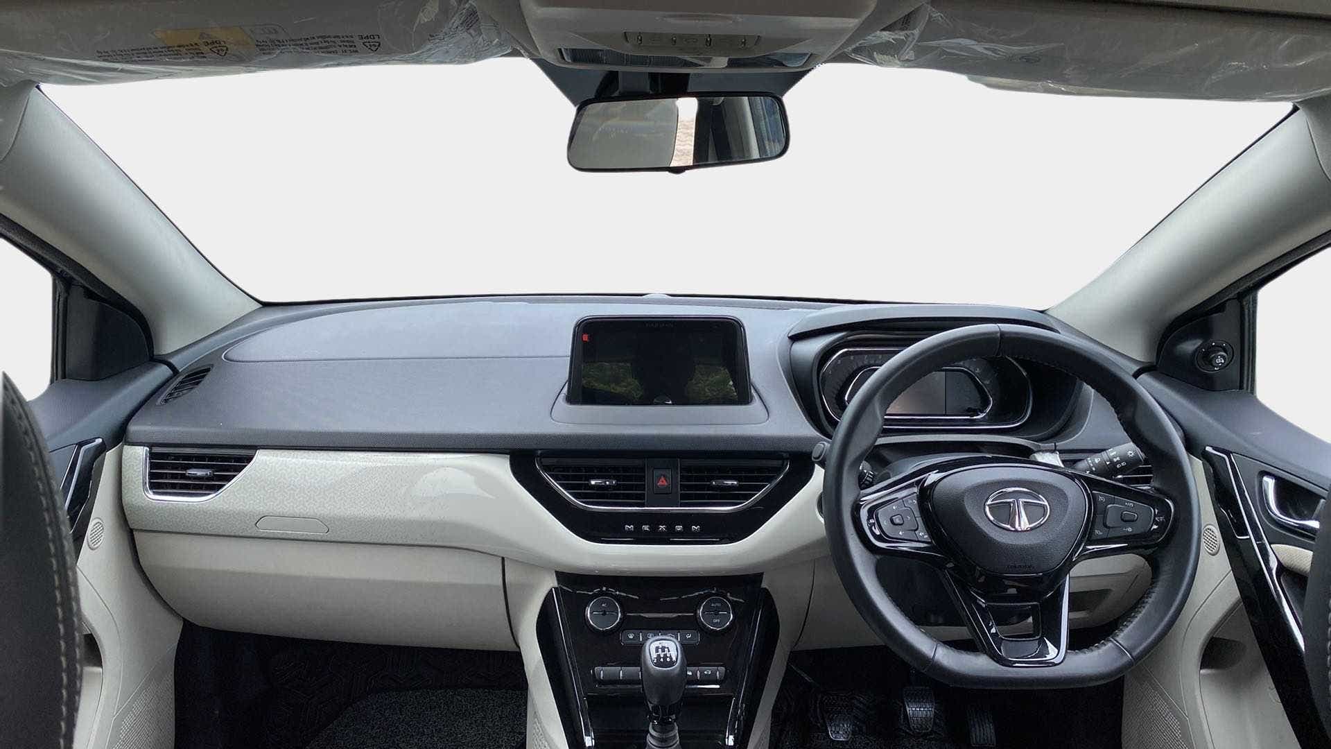 Dashboard and steering wheel of a Tata Nexon 2017-2023