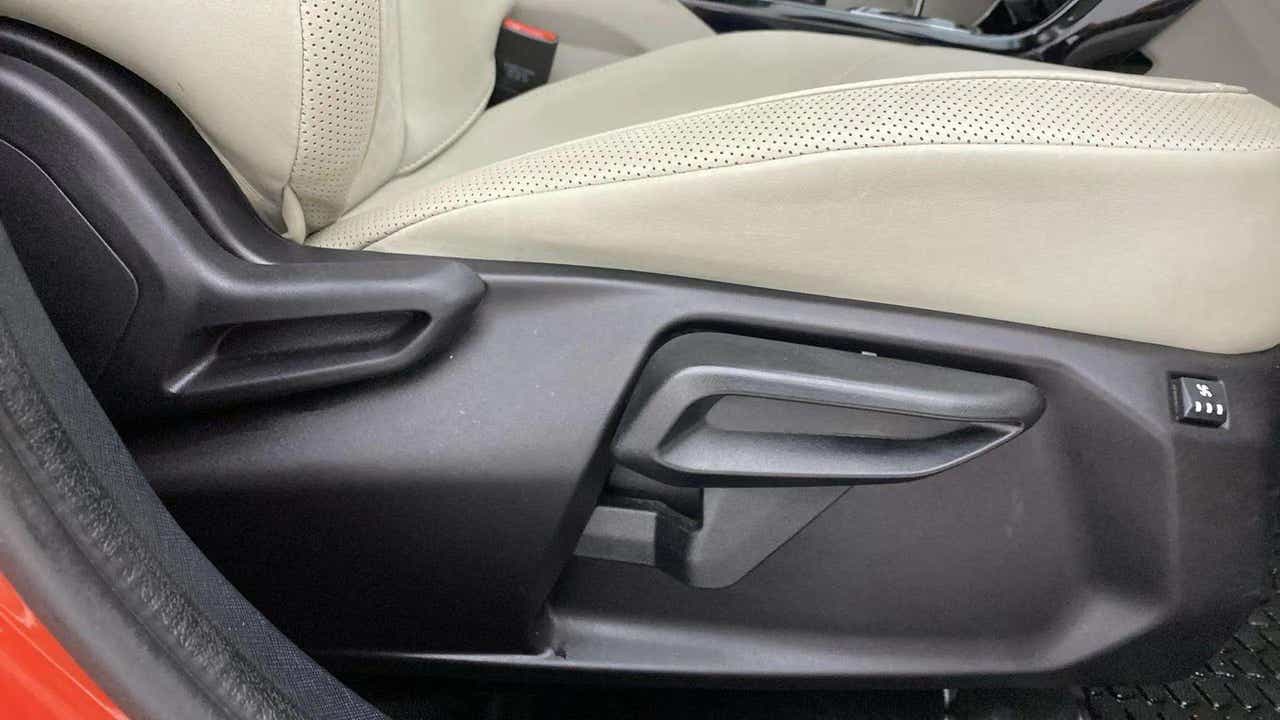 Seat side controls of a Tata Nexon 2017-2023