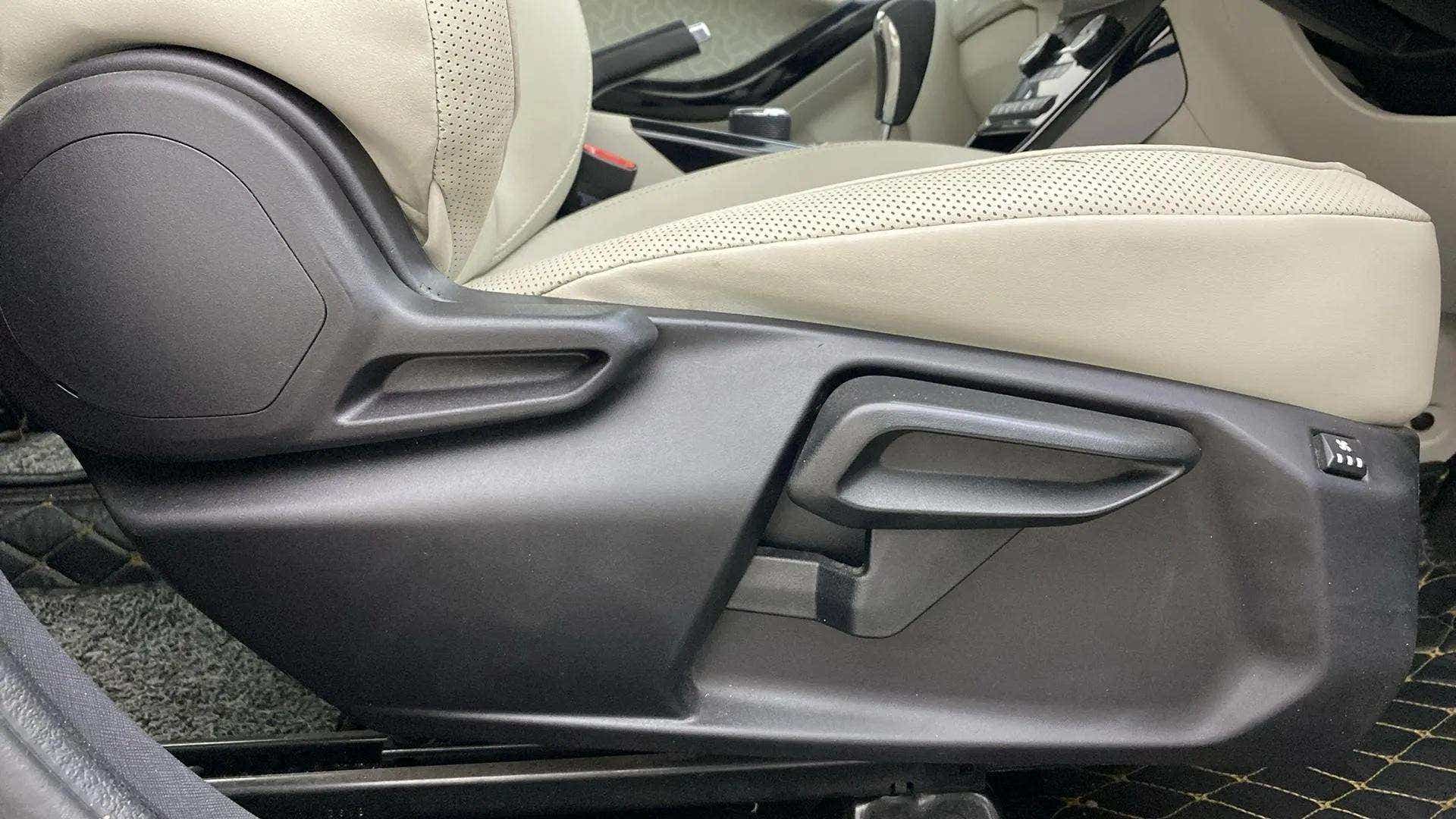 Front seat controls of a Tata Nexon 2017-2023