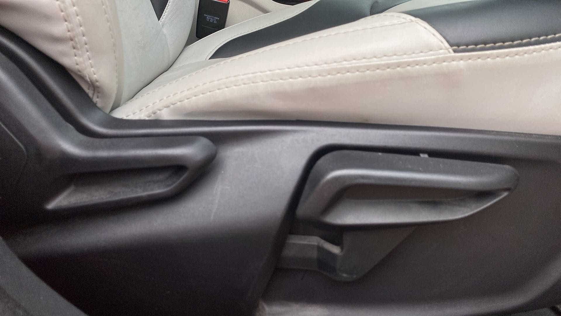 Front seat side lever of a Tata Nexon 2017-2023
