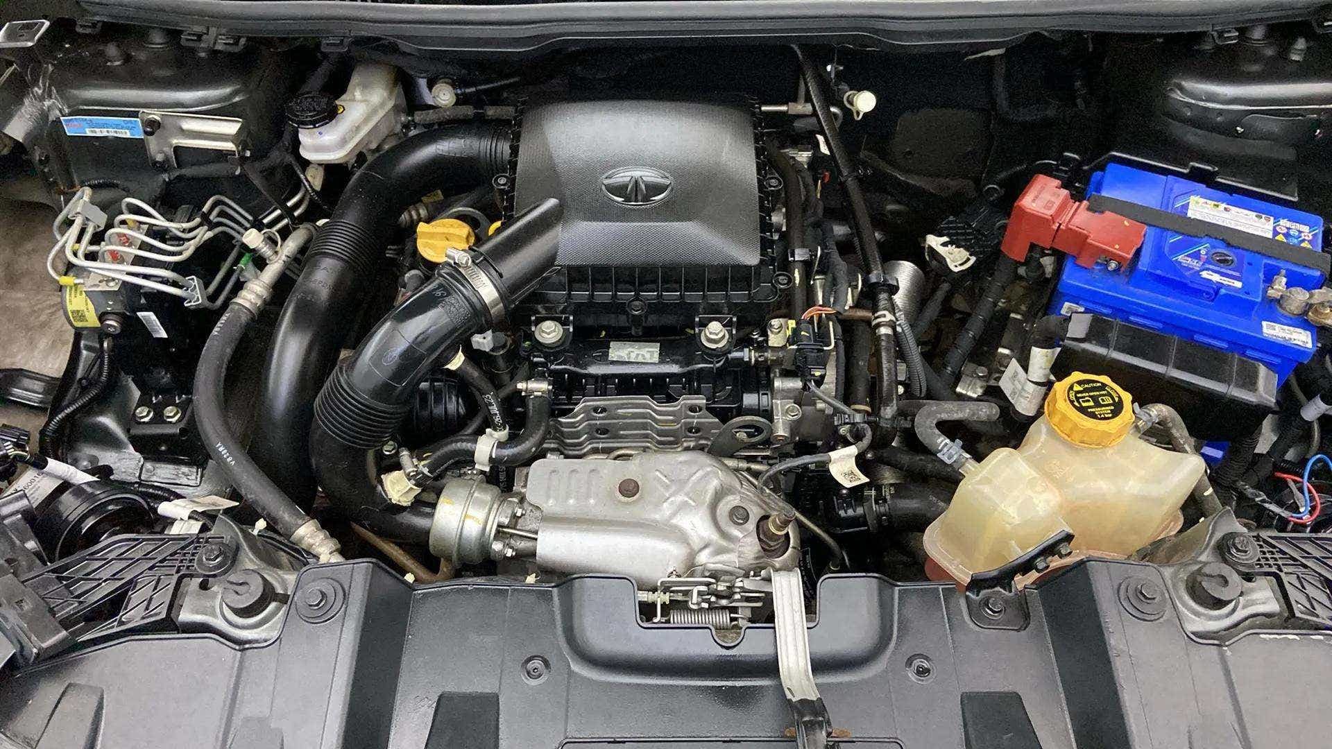 Engine bay of a Tata Nexon 2017-2023