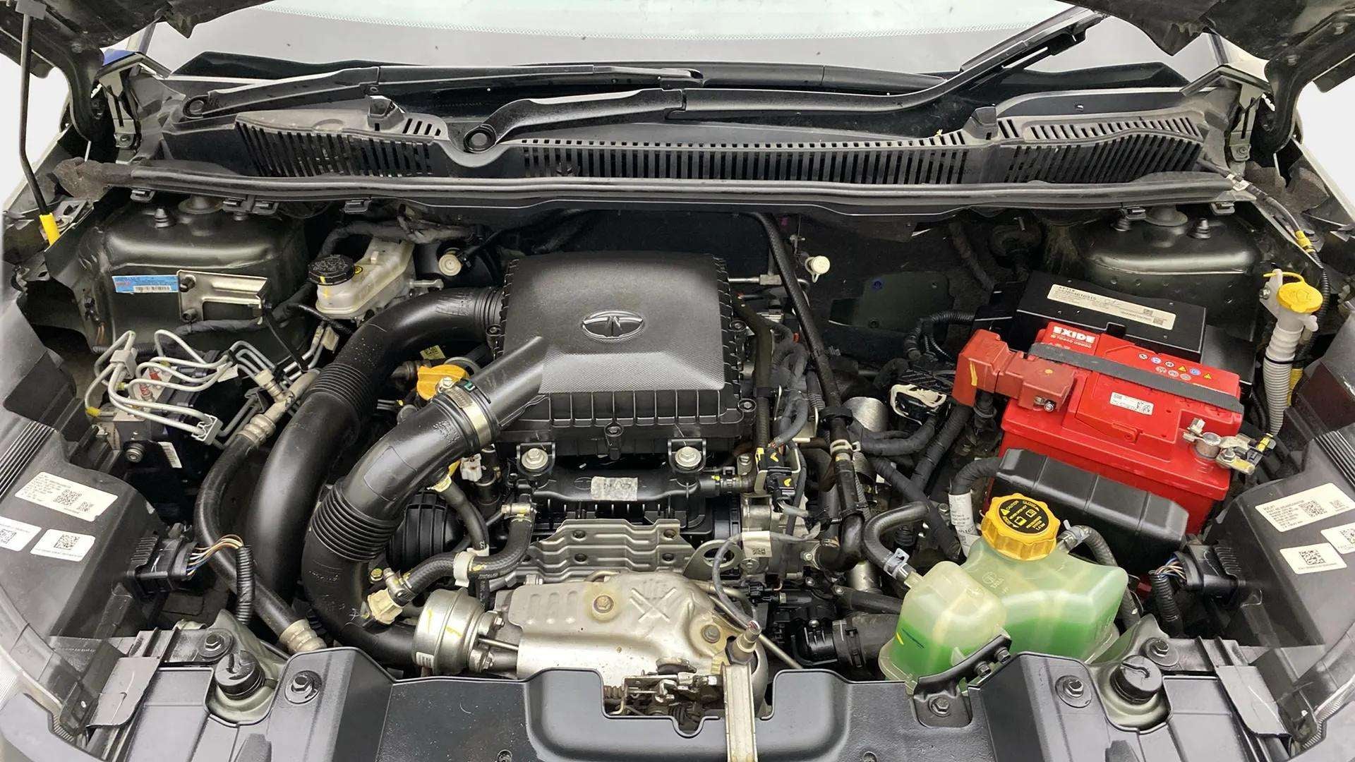Engine bay of a Tata Nexon 2017-2023