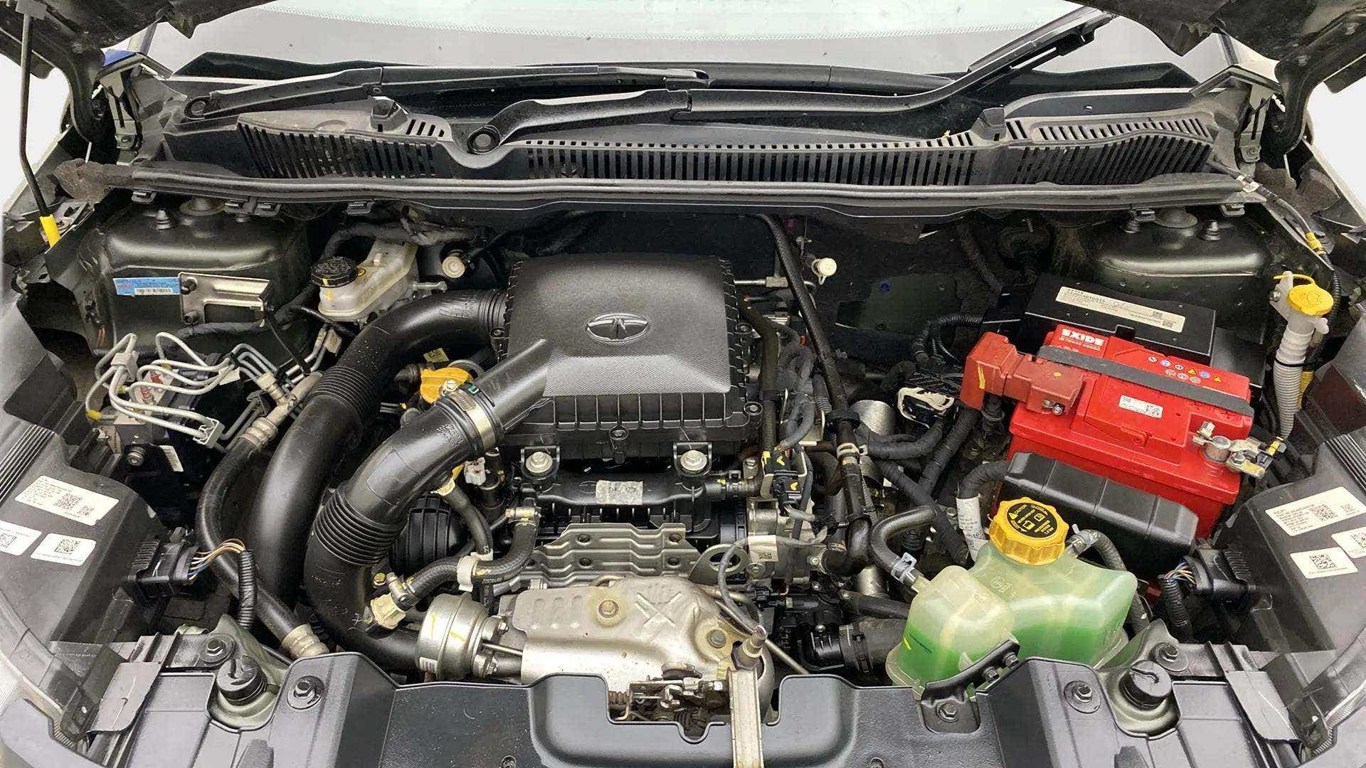 Engine bay of a Tata Nexon 2017-2023