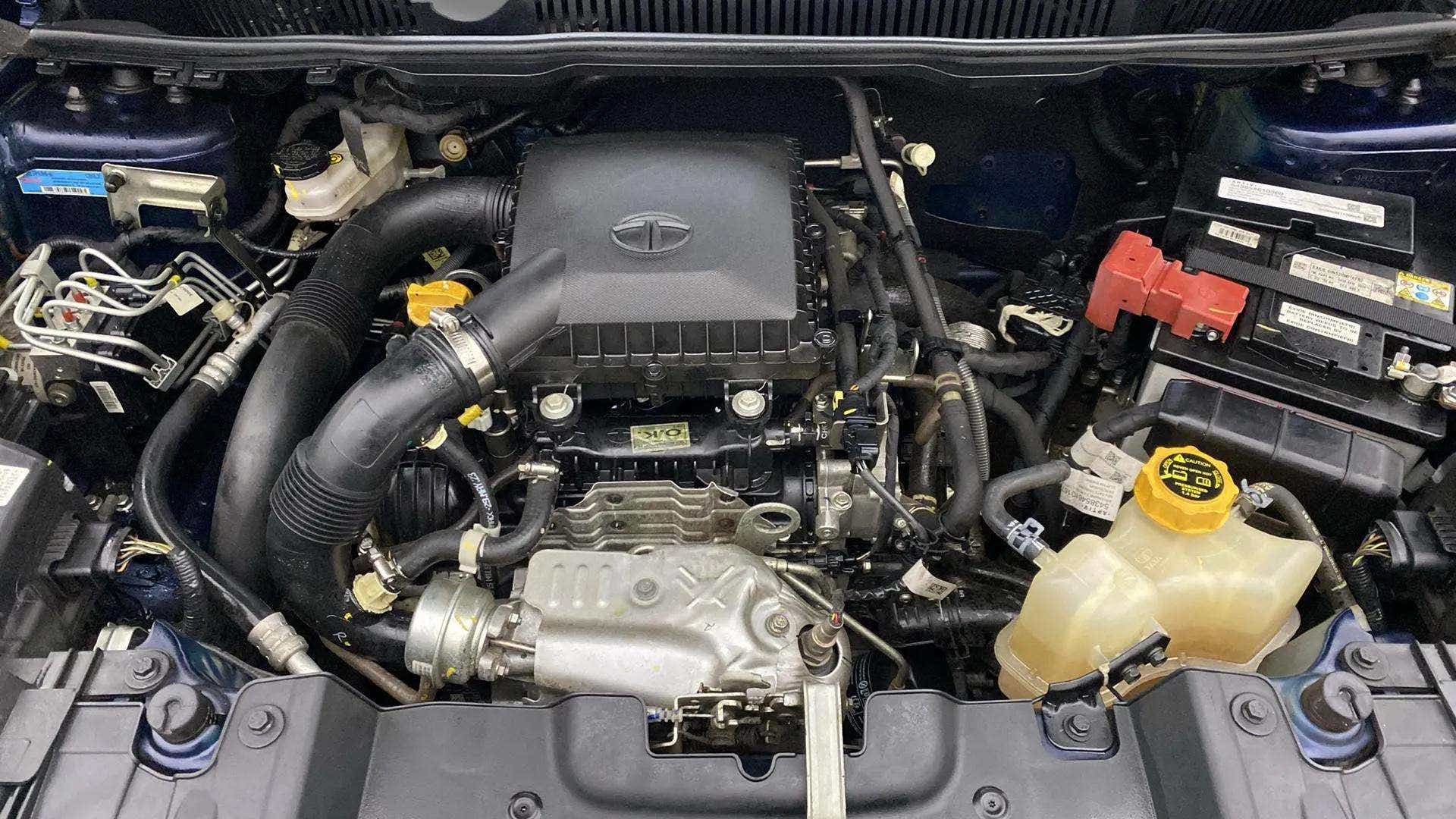 Engine bay view of a Tata Nexon 2017-2023