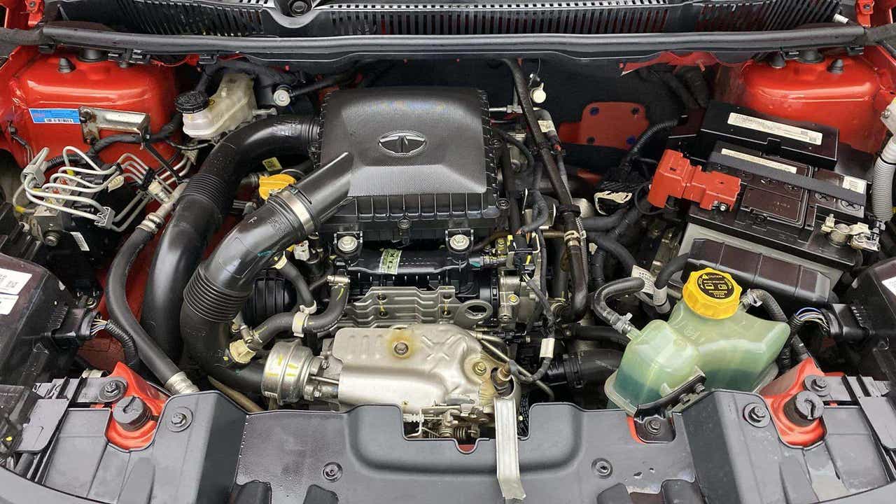 Engine bay of a Tata Nexon 2017-2023