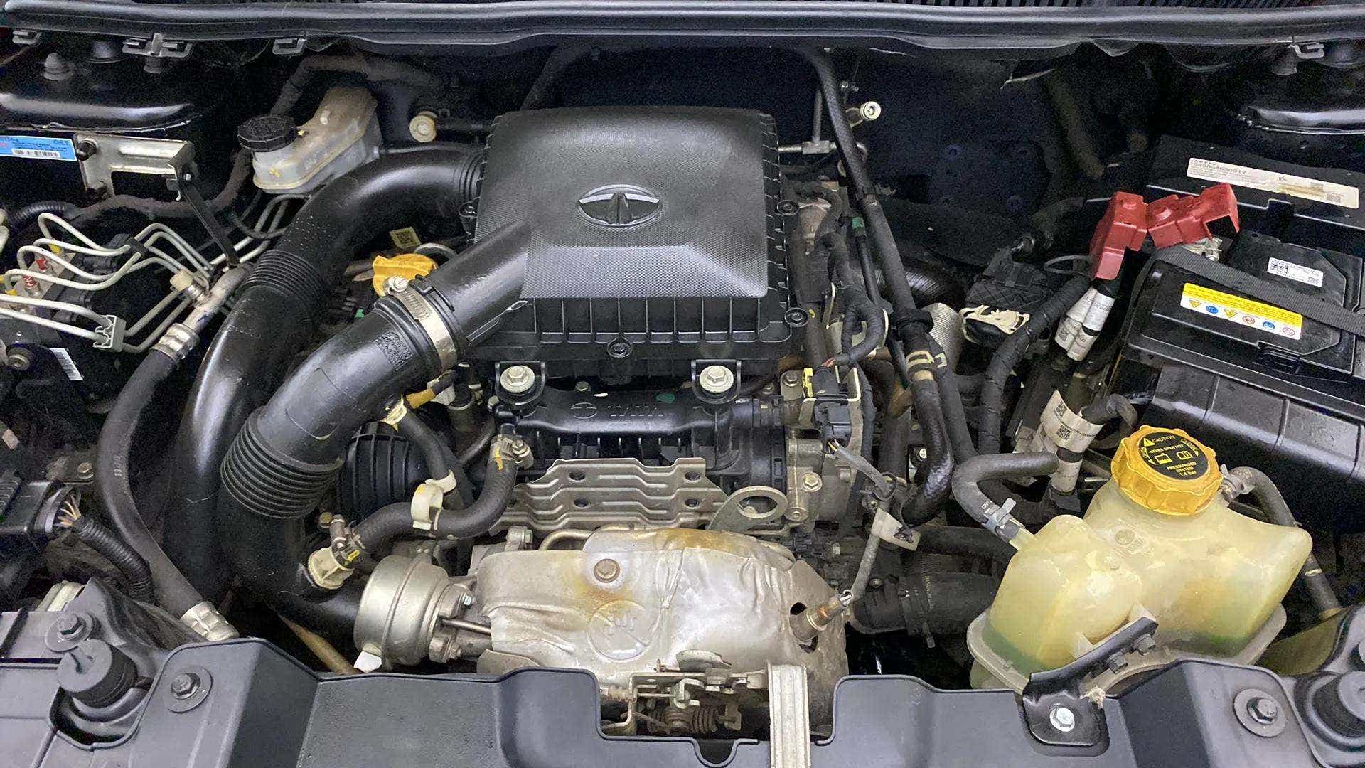 Engine bay of a Tata Nexon 2017-2023