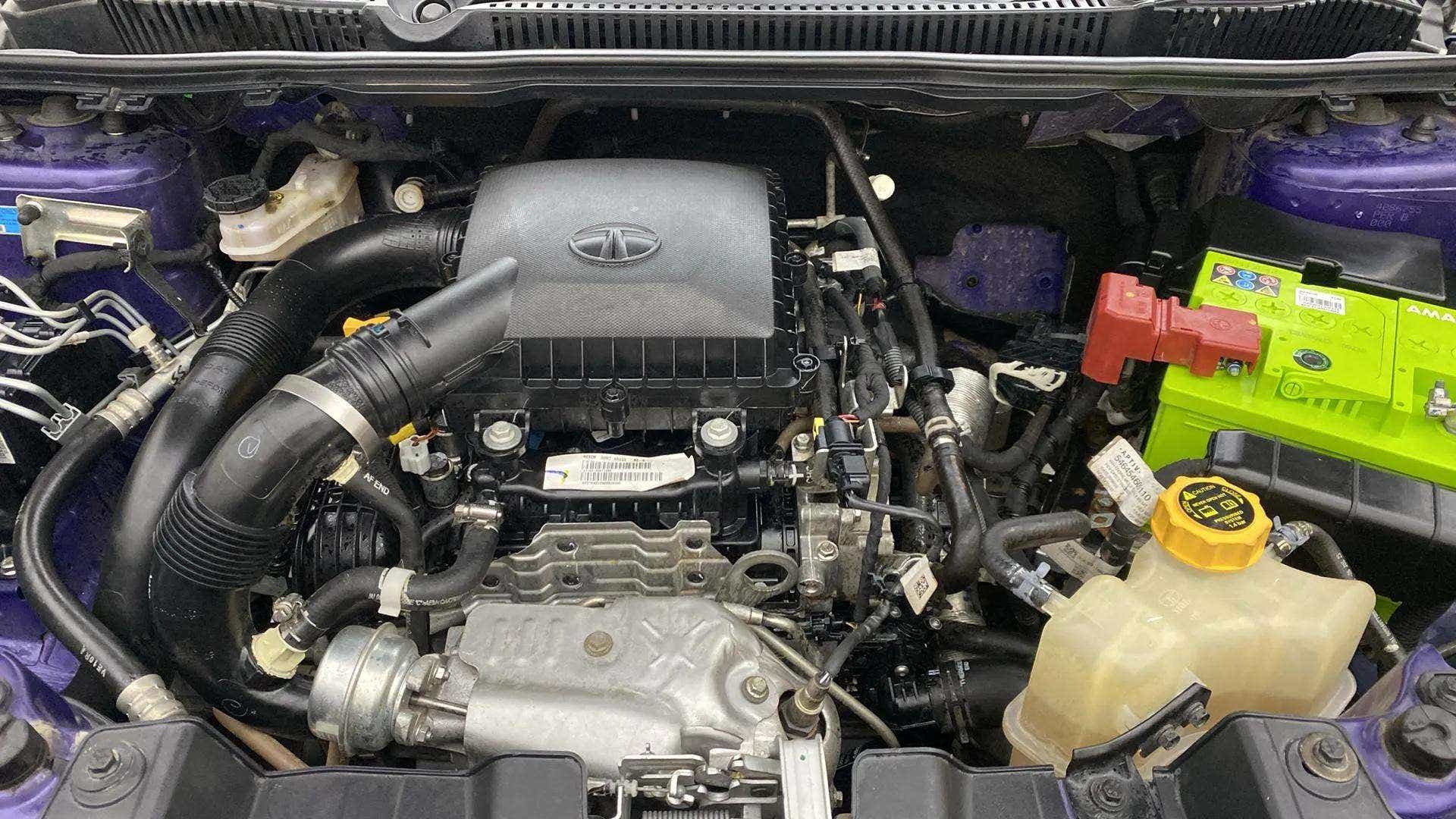 Engine bay of a Tata Nexon 2017-2023