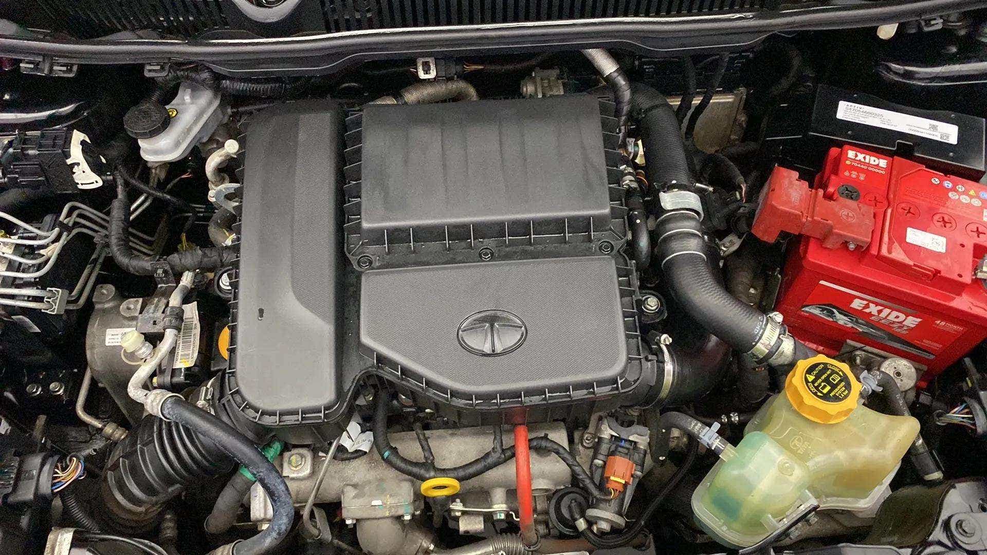 Engine bay of a Tata Nexon 2017-2023