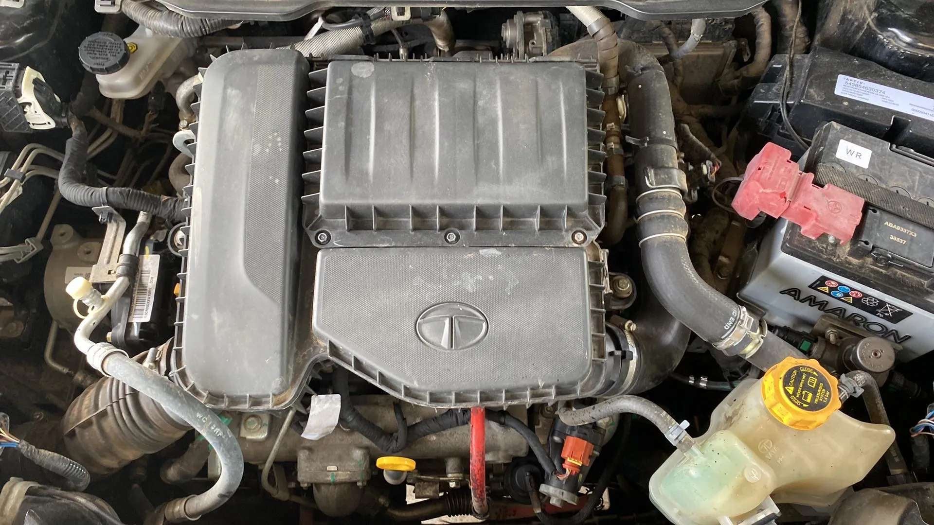 Engine bay of a Tata Nexon 2017-2023