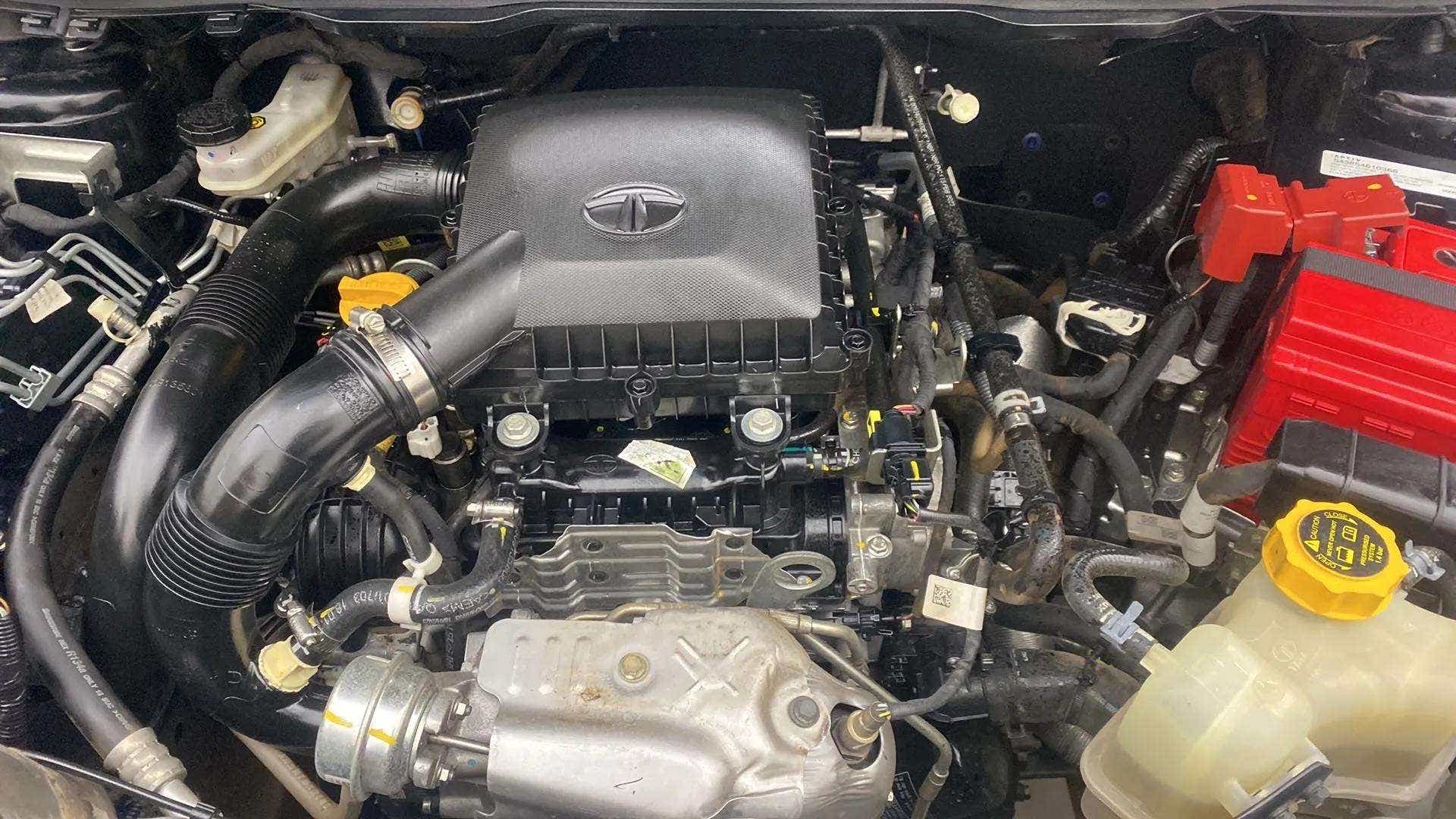 Engine bay of a Tata Nexon 2017-2023