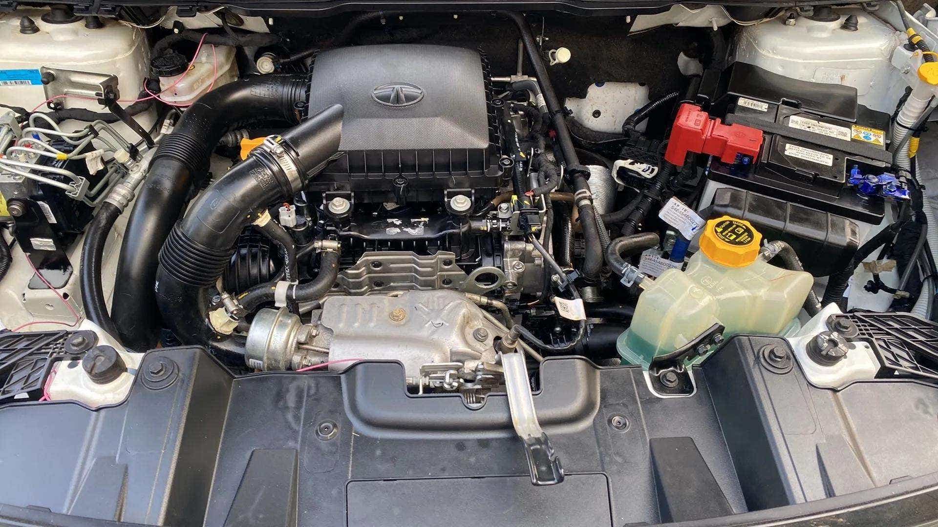 Engine bay of a Tata Nexon 2017-2023