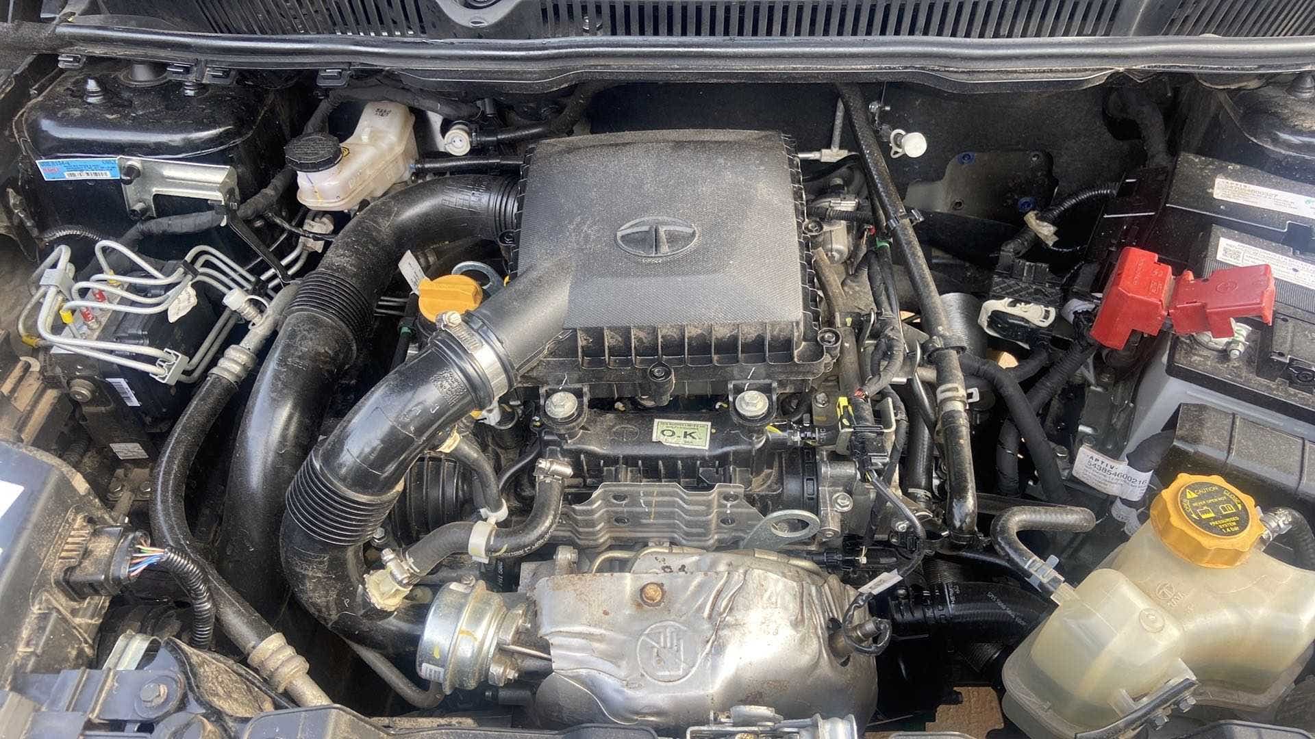 Engine bay of a Tata Nexon 2017-2023