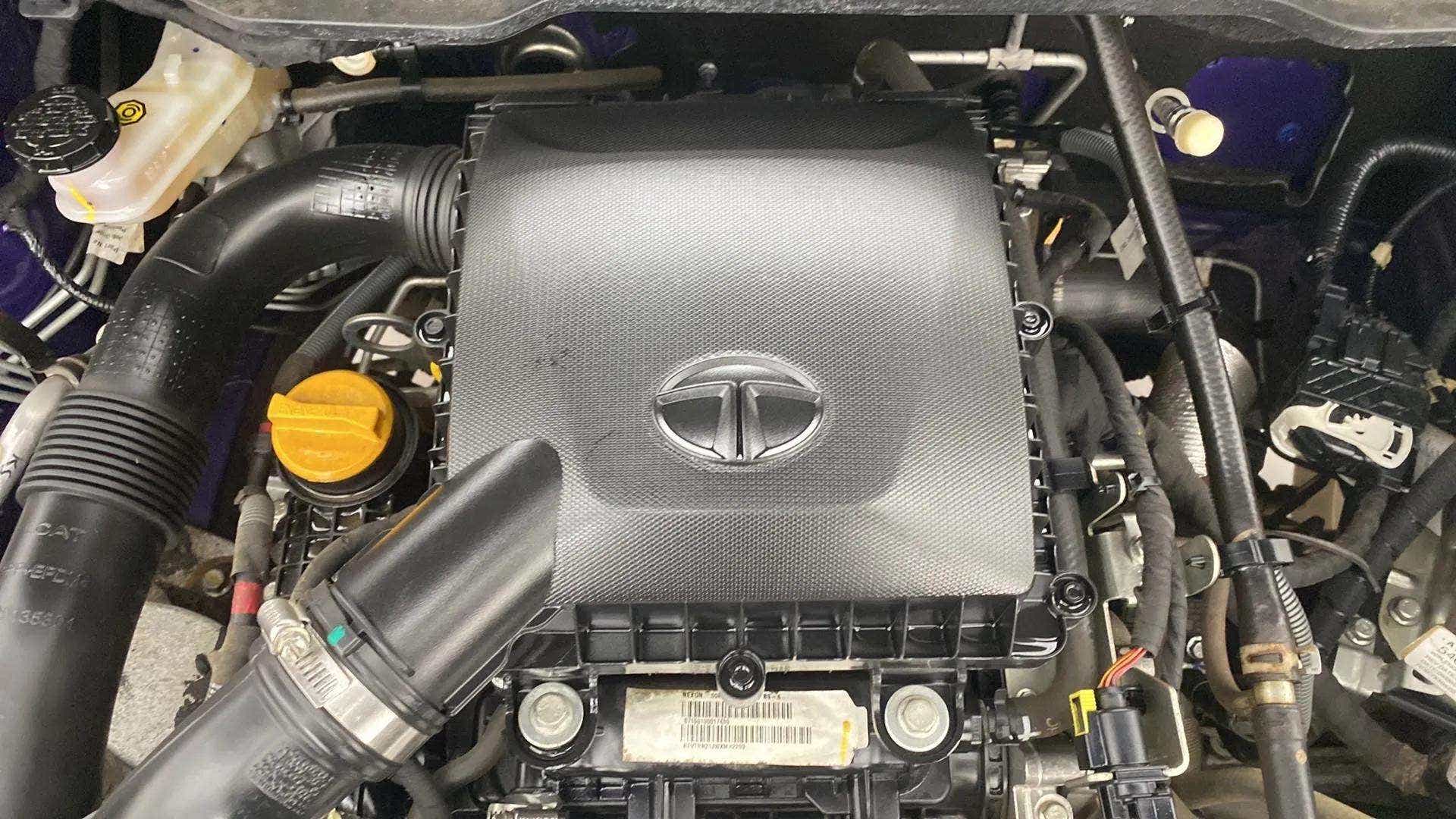 Engine bay of a Tata Nexon 2017-2023