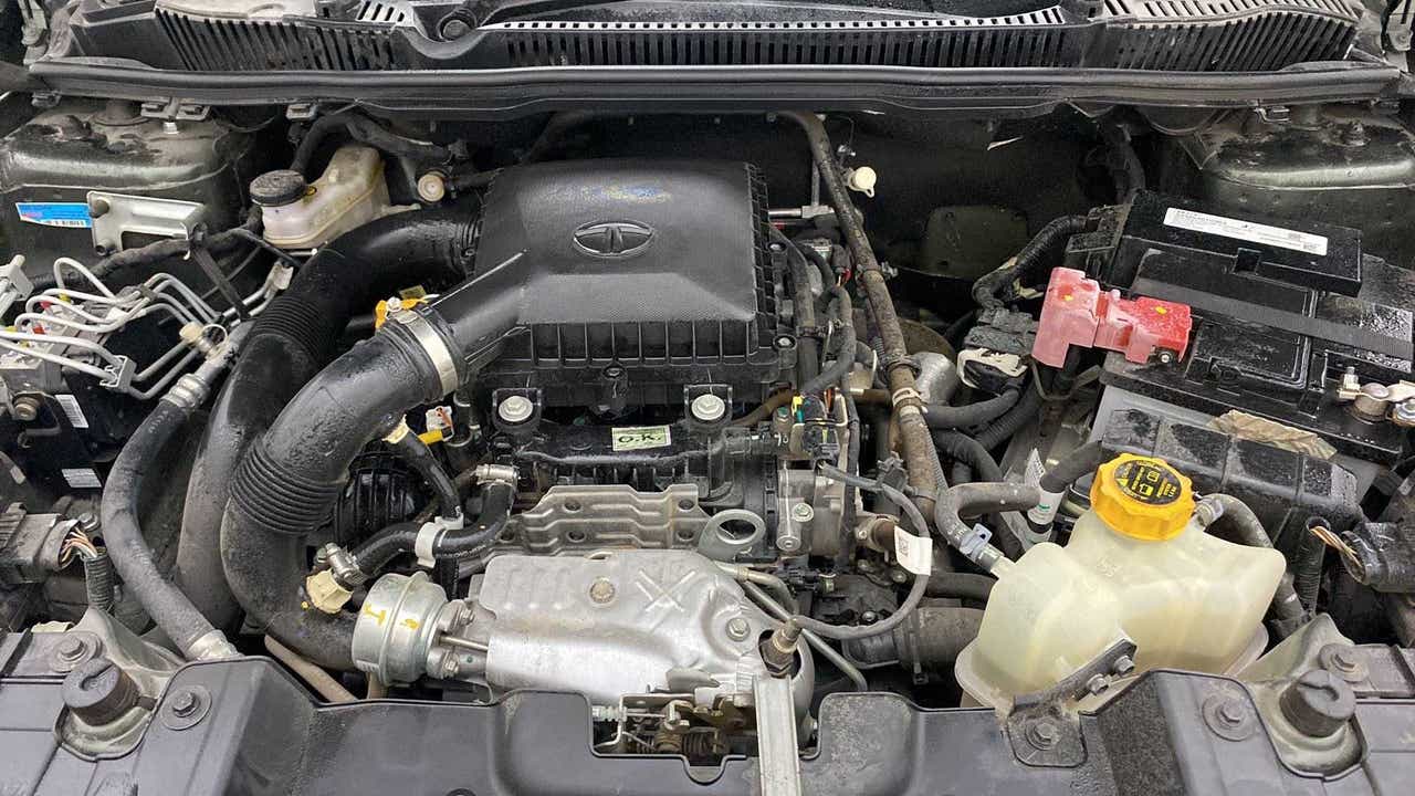 Engine bay view of a Tata Nexon 2017-2023