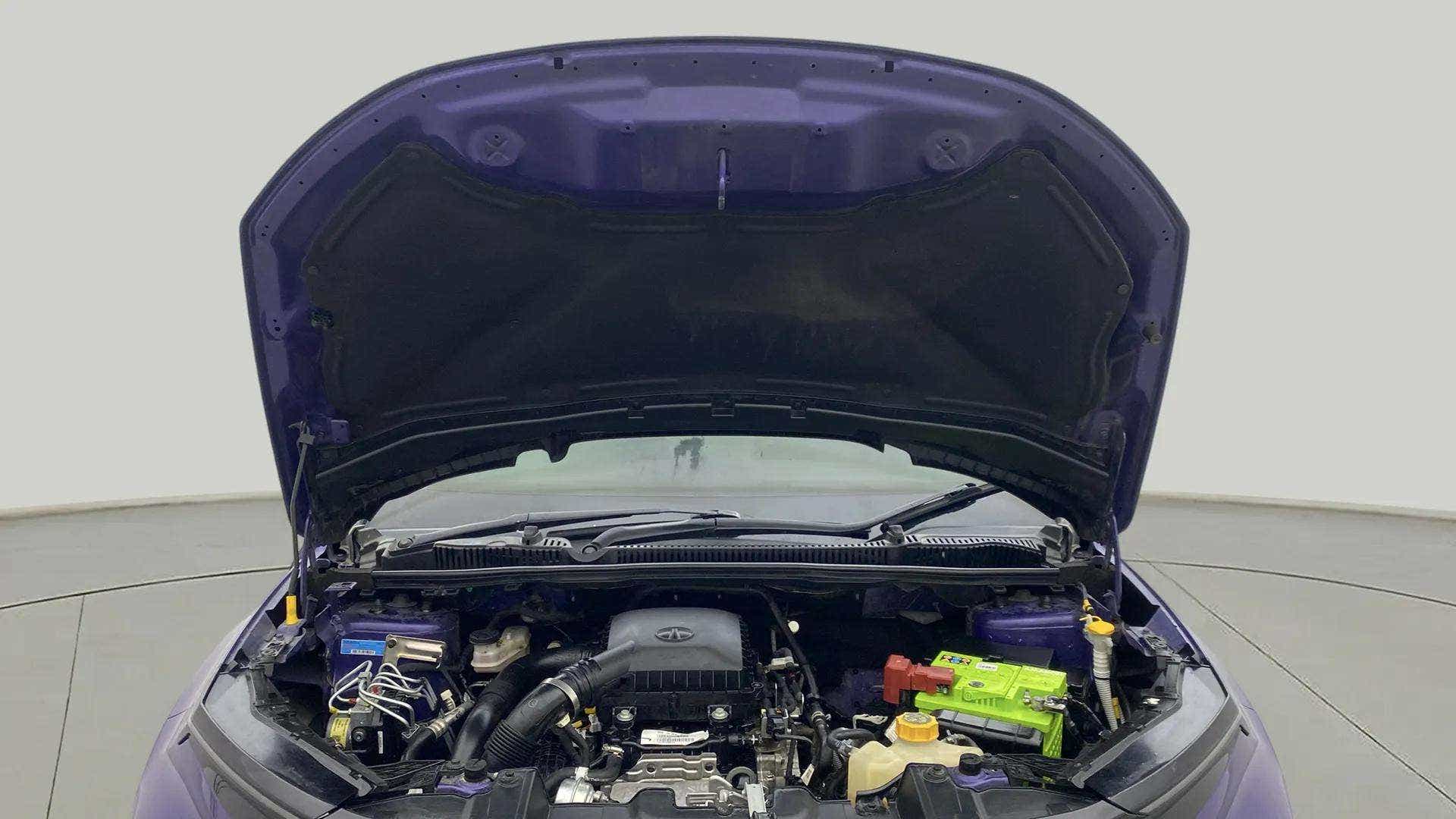 Engine bay of a Tata Nexon 2017-2023