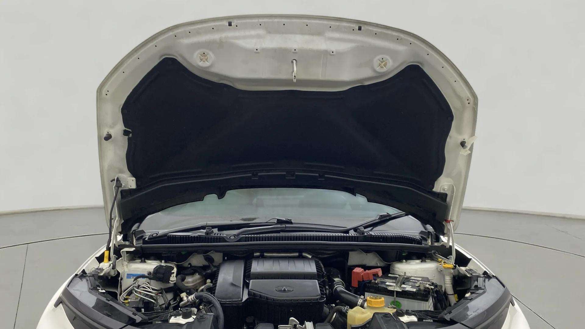 Engine bay of a Tata Nexon 2017-2023