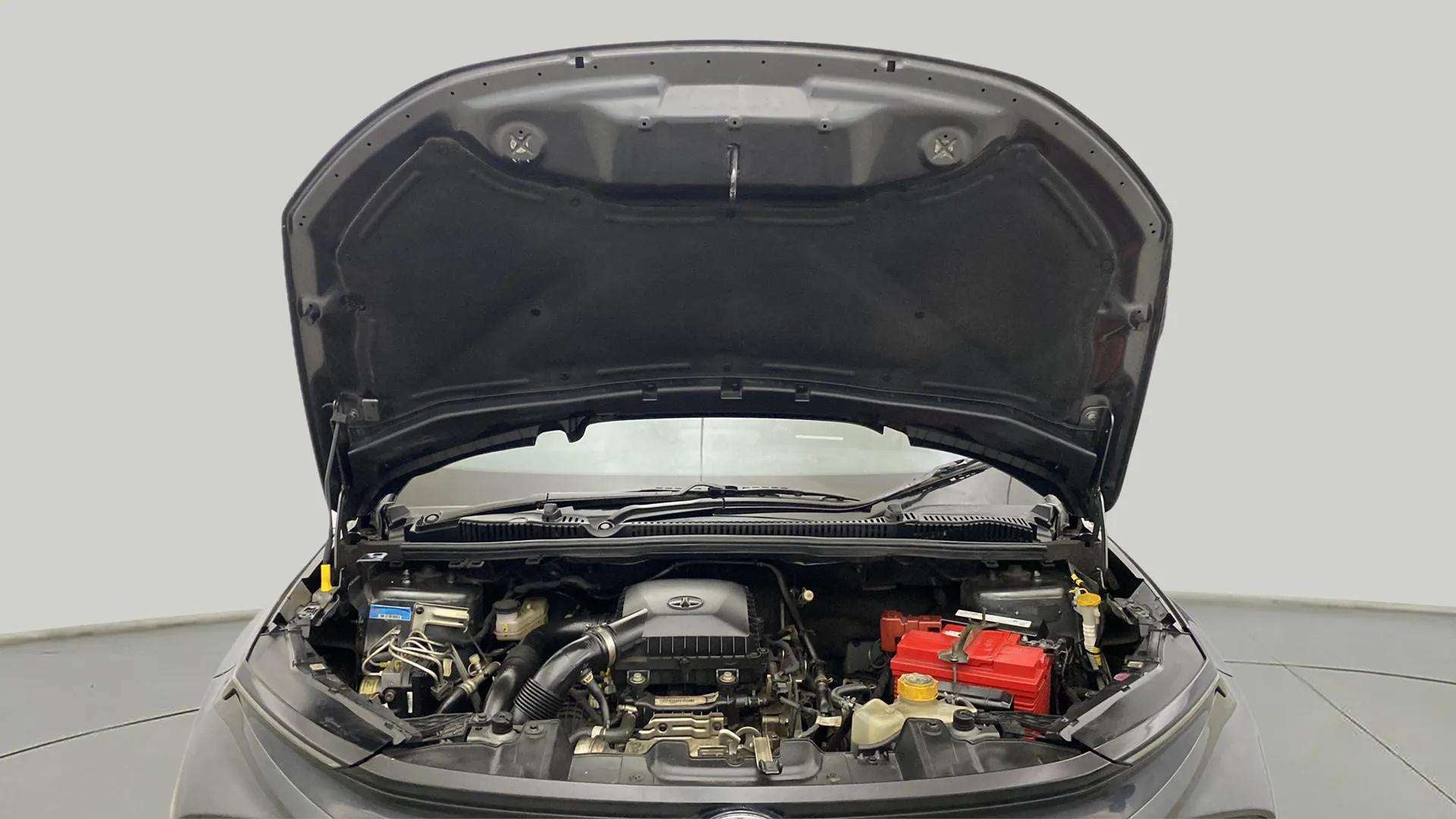 Engine bay of a Tata Nexon 2017-2023