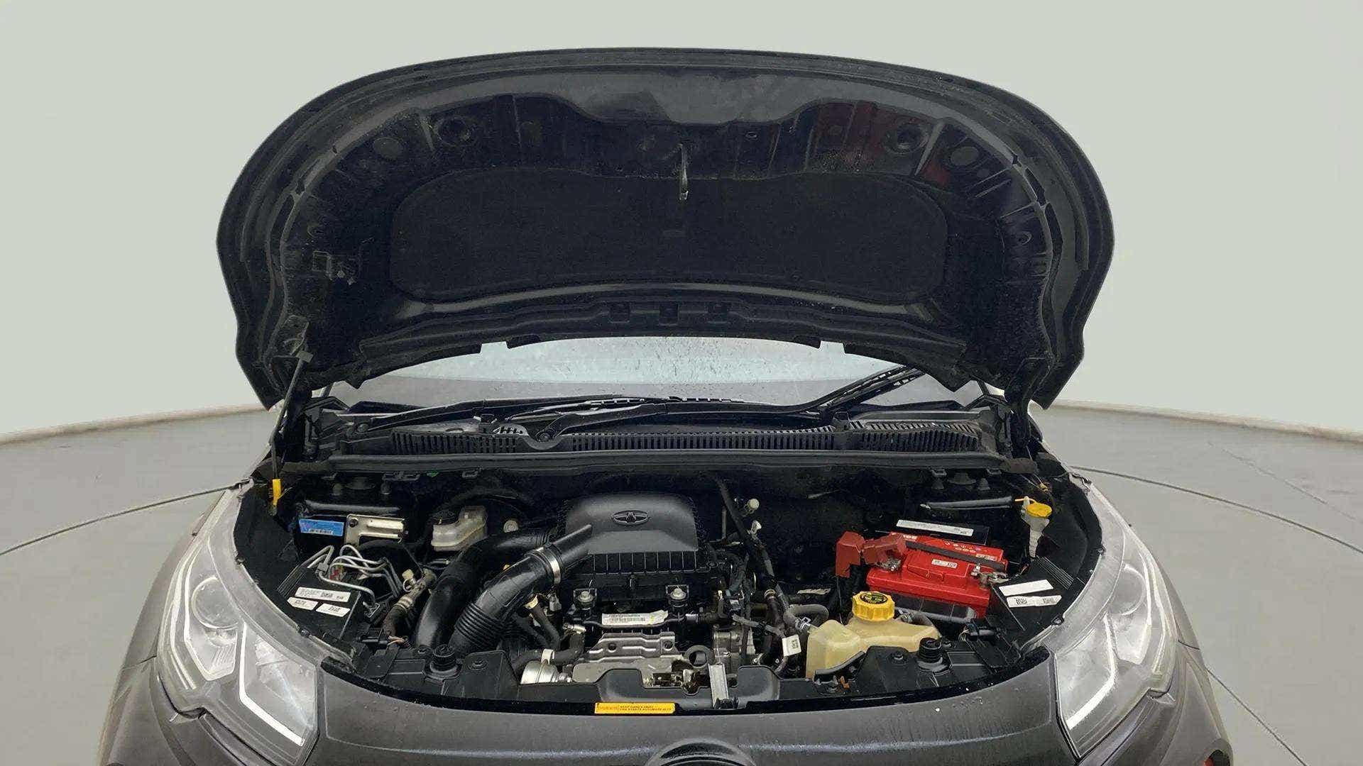 Engine bay of a Tata Nexon 2017-2023