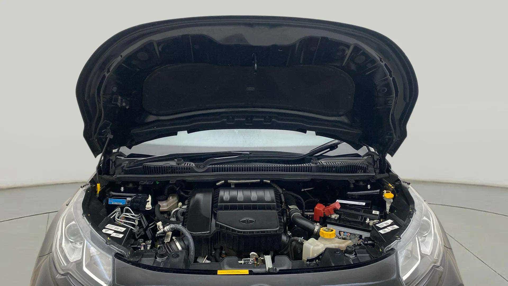 Engine bay of a Tata Nexon 2017-2023