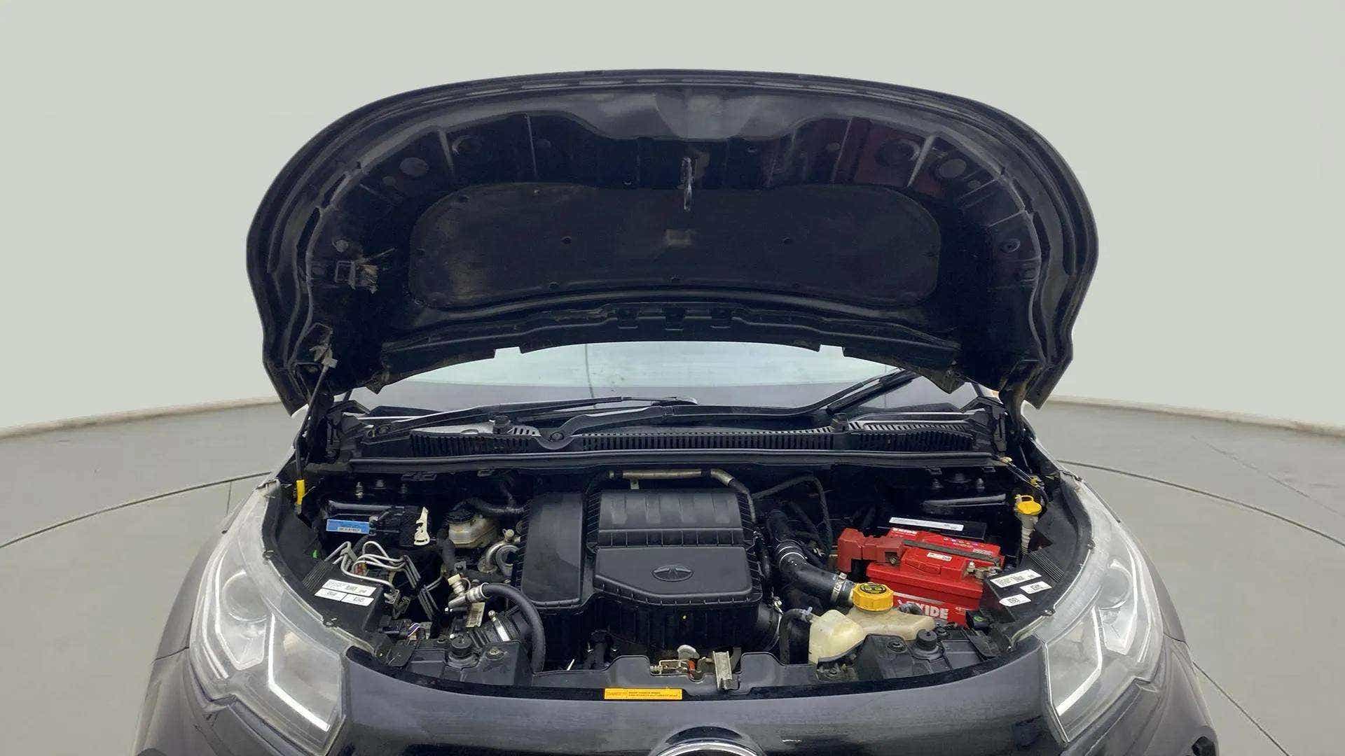 Engine bay of a Tata Nexon 2017-2023