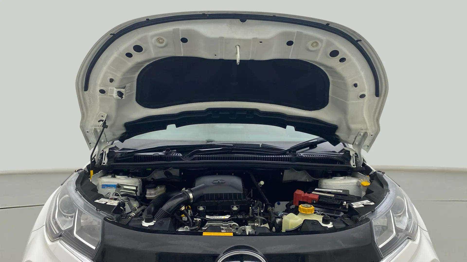 Engine bay of a Tata Nexon 2017-2023