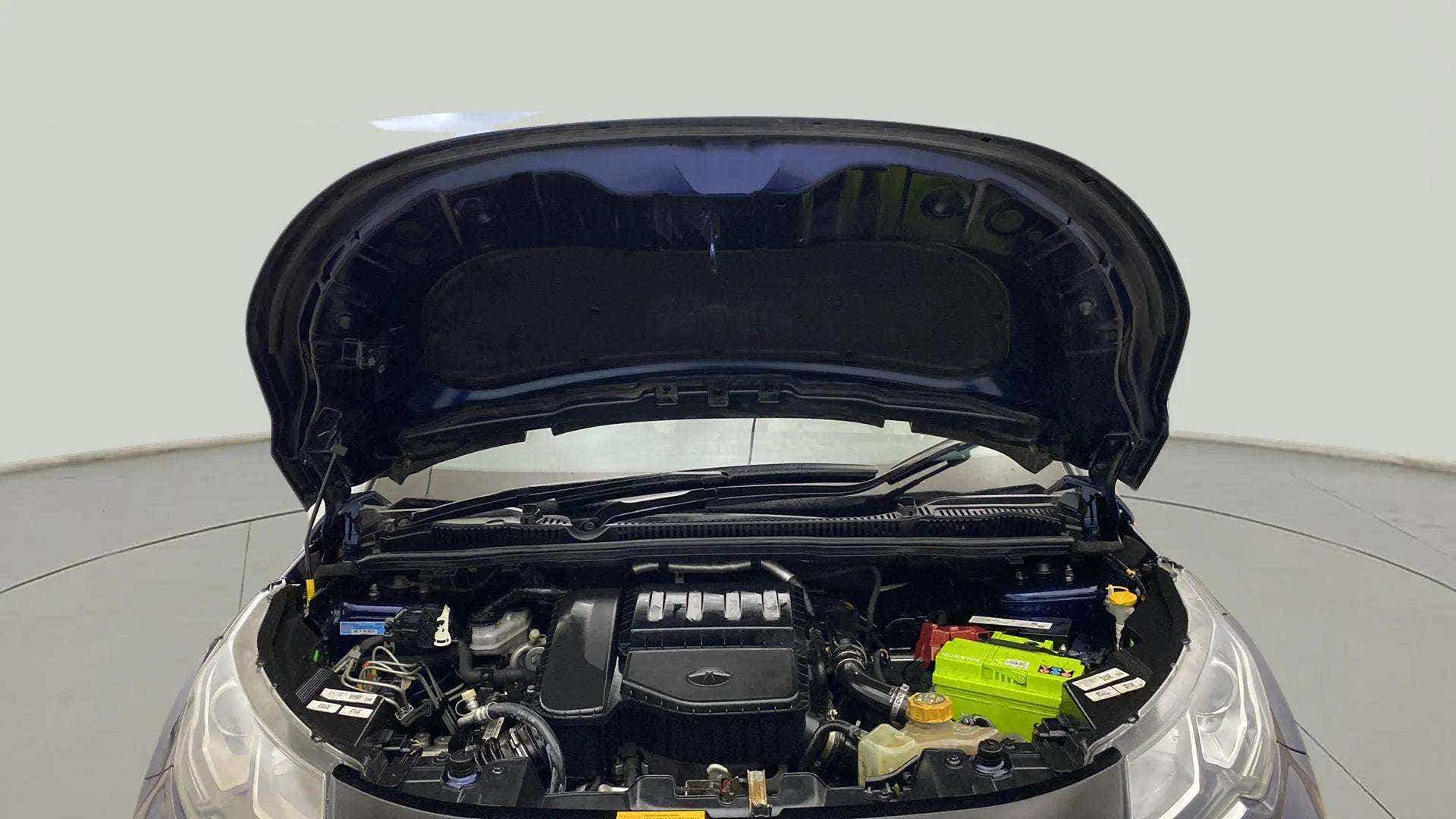 Engine bay of a Tata Nexon 2017-2023