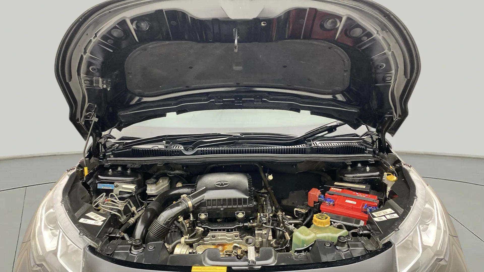 Engine bay of a Tata Nexon 2017-2023