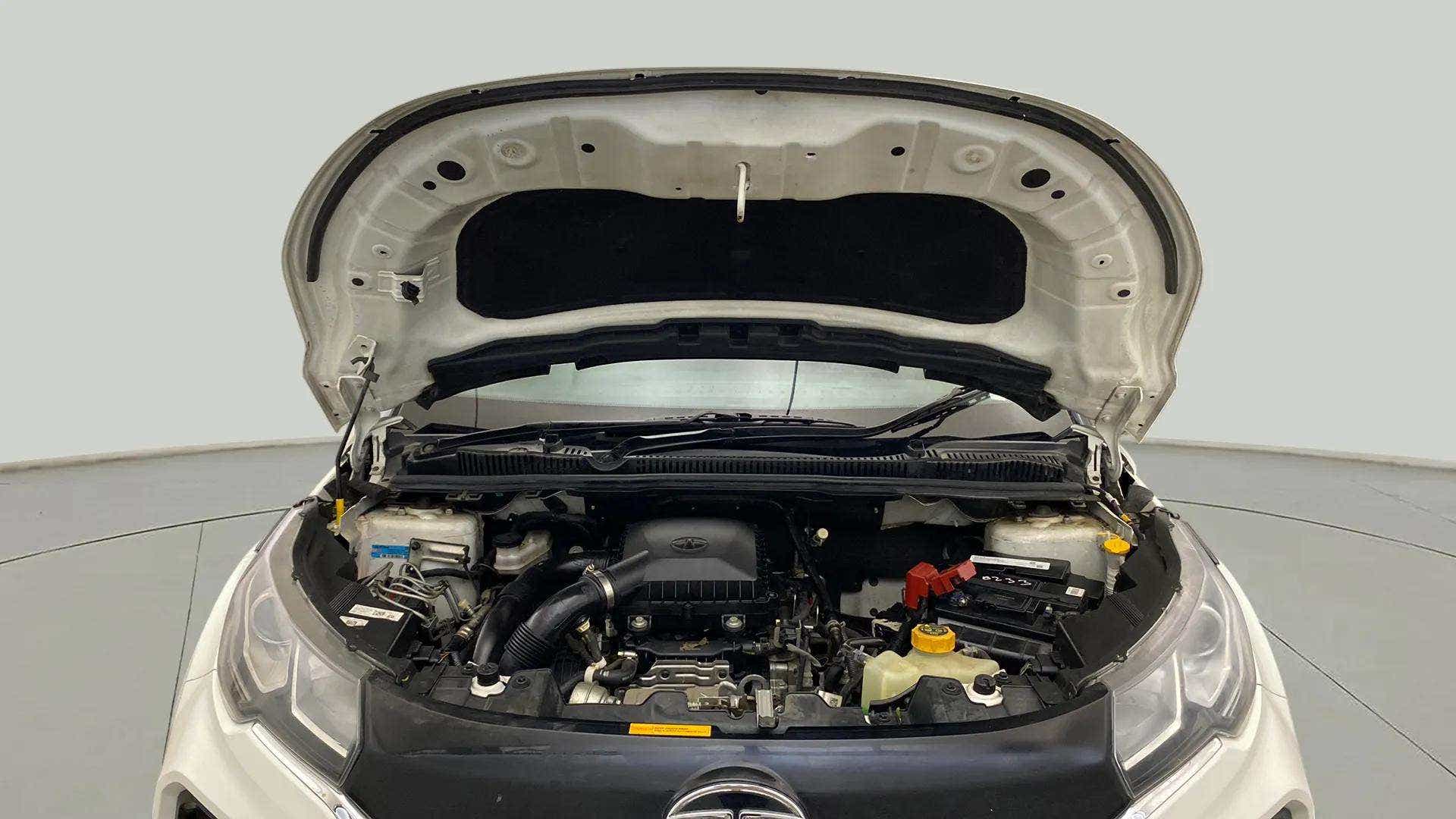 Engine bay of a Tata Nexon 2017-2023