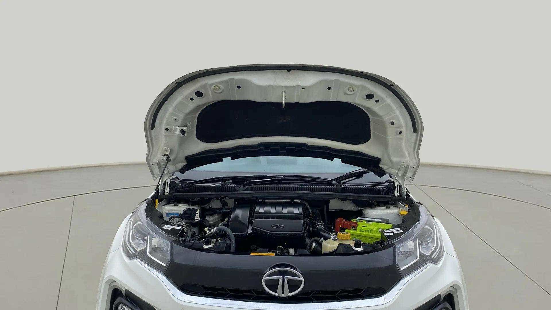 Engine bay view of a Tata Nexon 2017-2023