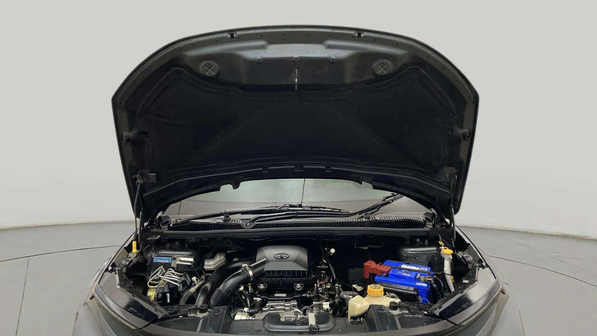 Engine bay of a Tata Nexon 2017-2023