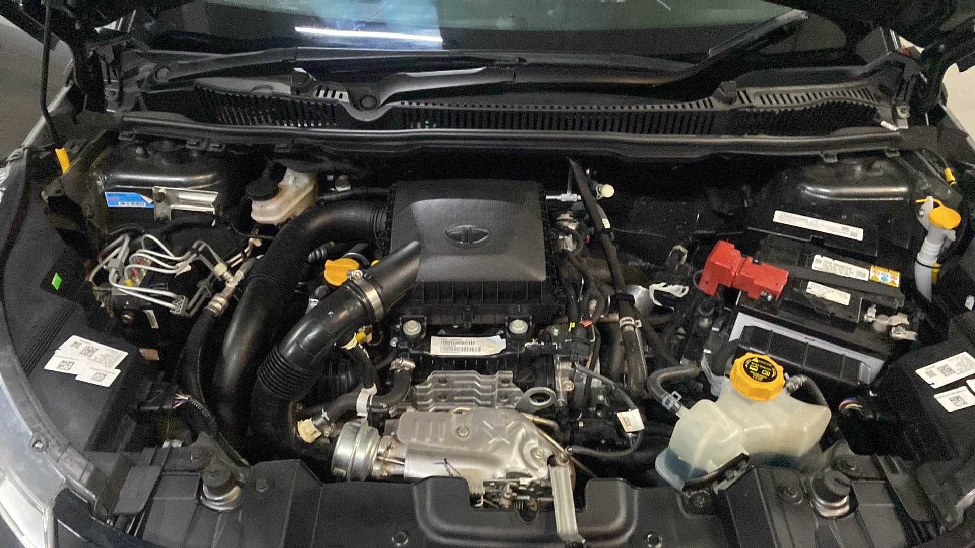 Engine bay view of a Tata Nexon 2017-2023